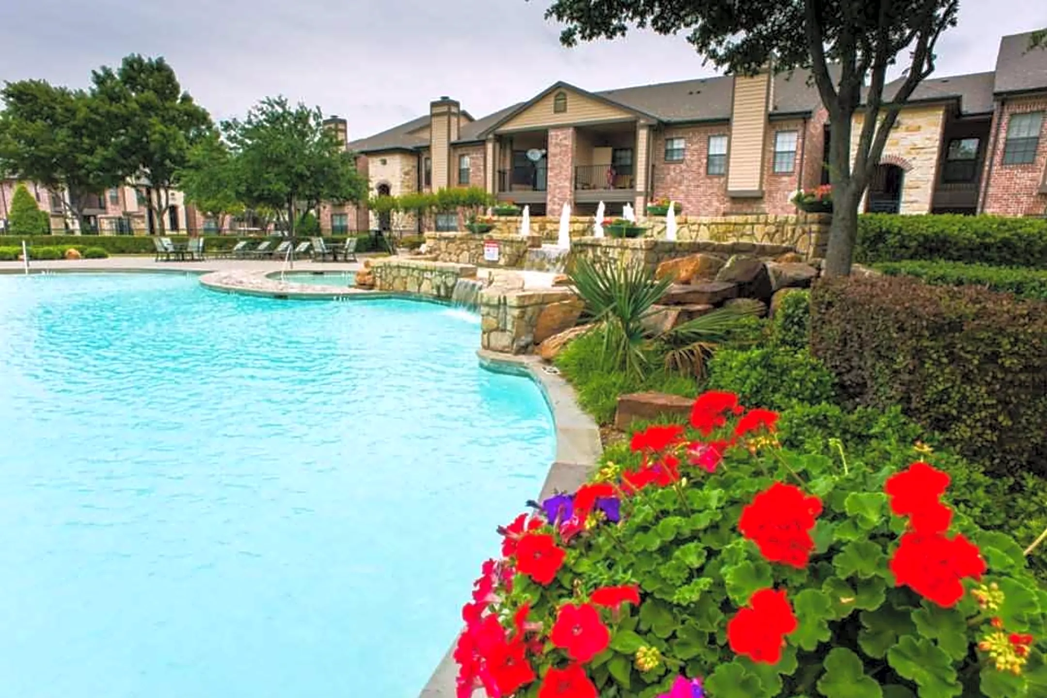 Club At Riverchase Apartments Coppell Tx