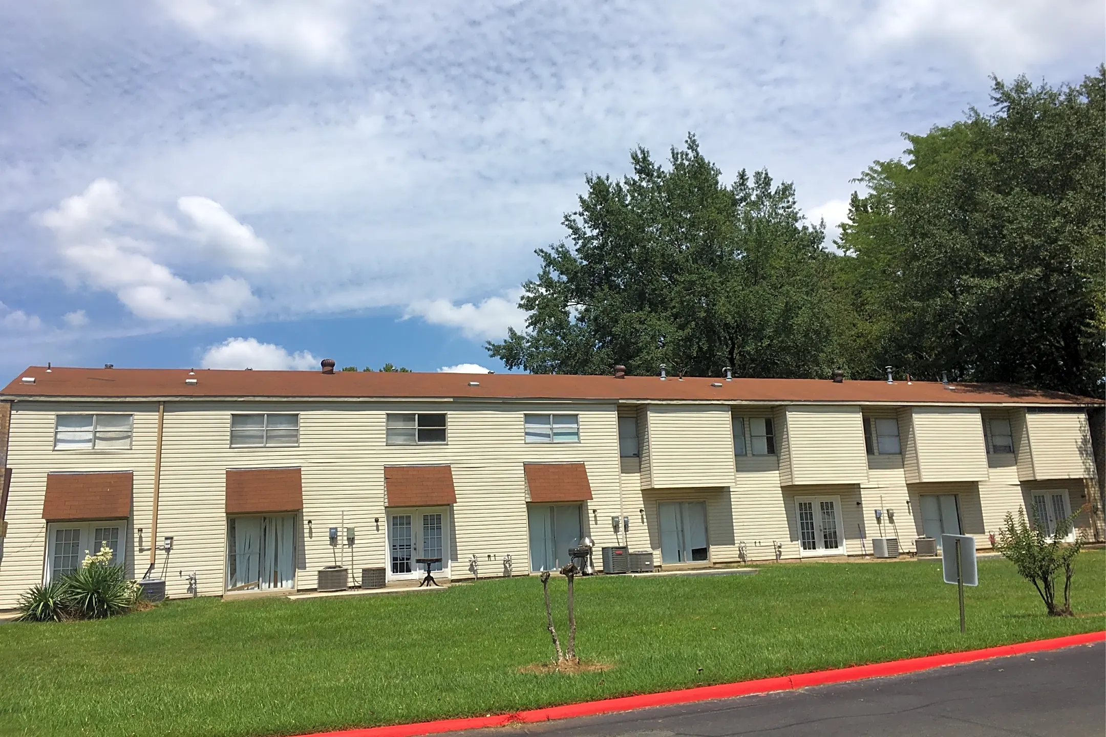 Willowbend Apts - 300 Marshall Rd | Jacksonville, AR Apartments for ...