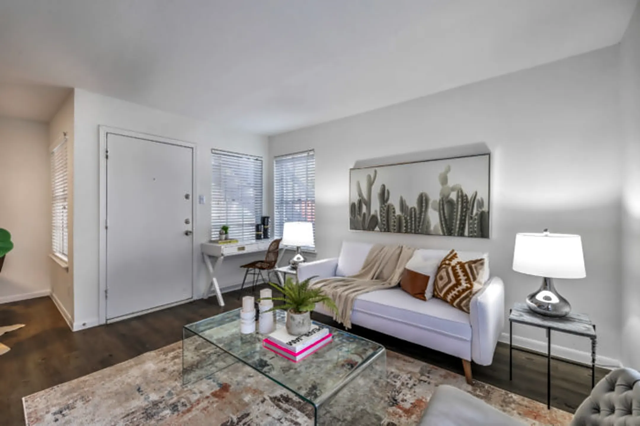 Ascent at North 1735 Rutland Dr Austin, TX Apartments for