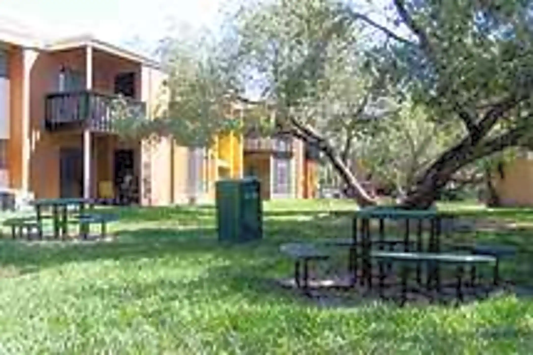 Oakbrook Village Apartments Clearwater
