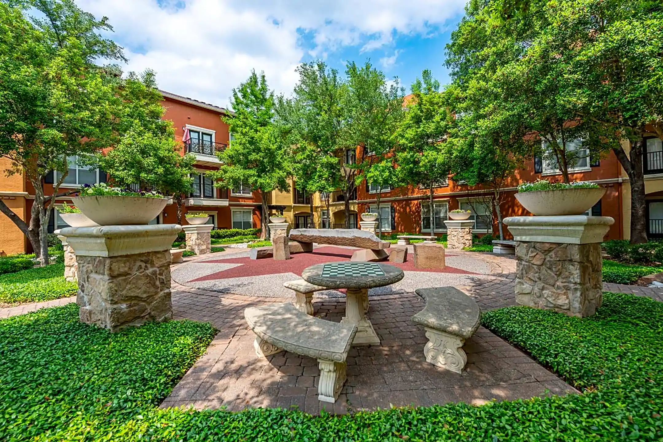 Patio / Deck - Allura Las Colinas - Irving, TX