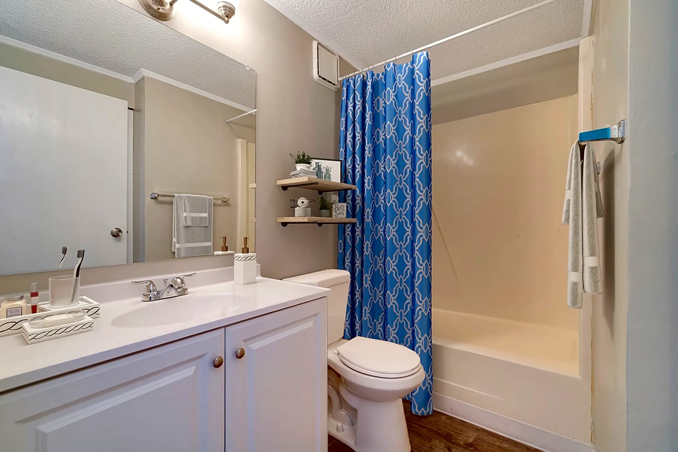 4140 Mt Carmel Tobasco Rd Houses Cincinnati, OH 45255