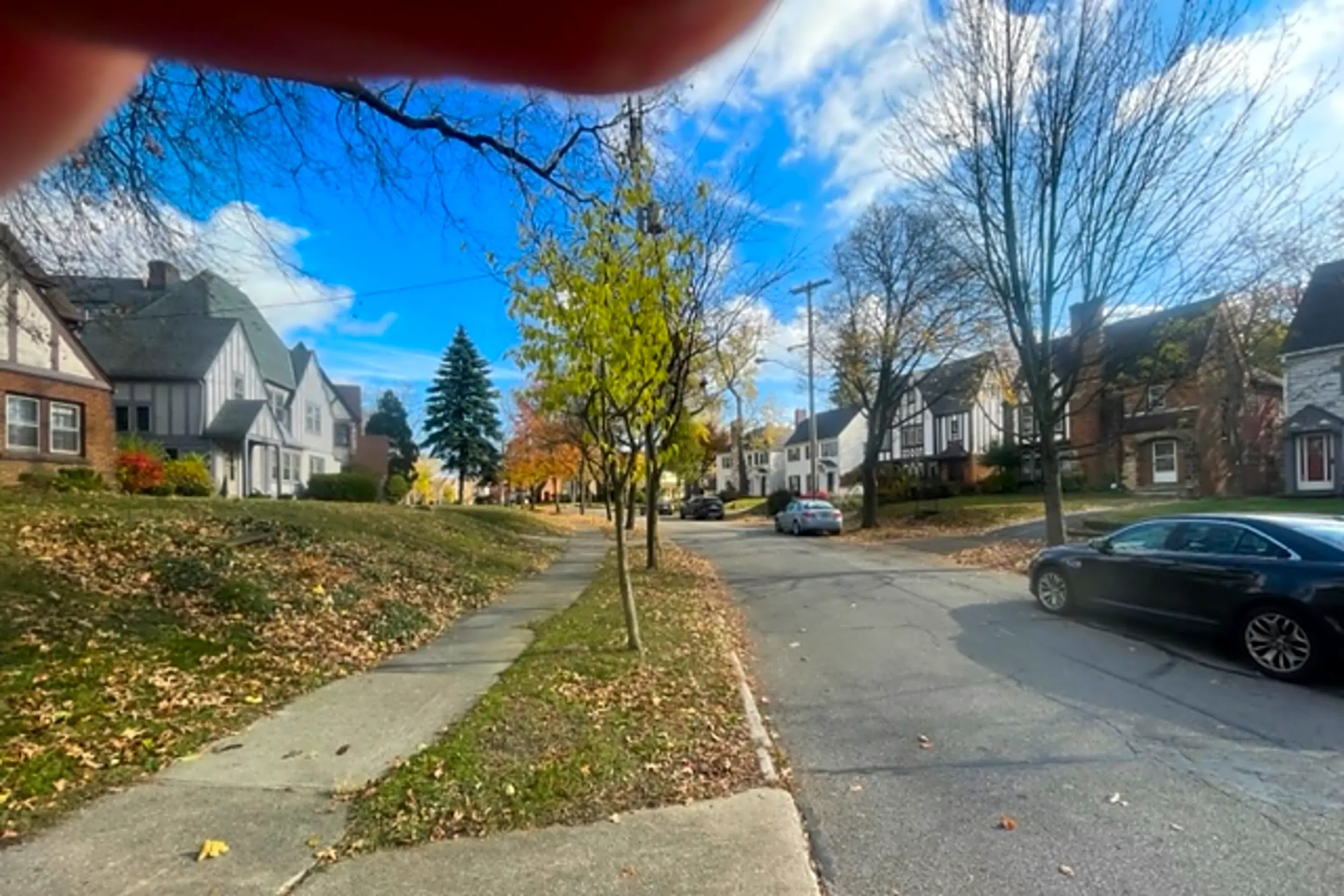 18323 Newell Rd 18323 Newell Rd unit 3 Shaker Heights, OH