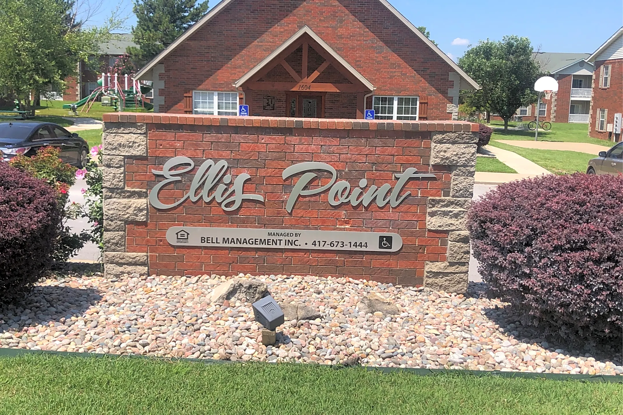 Pool - Ellis Point Apartments - Webb City, MO