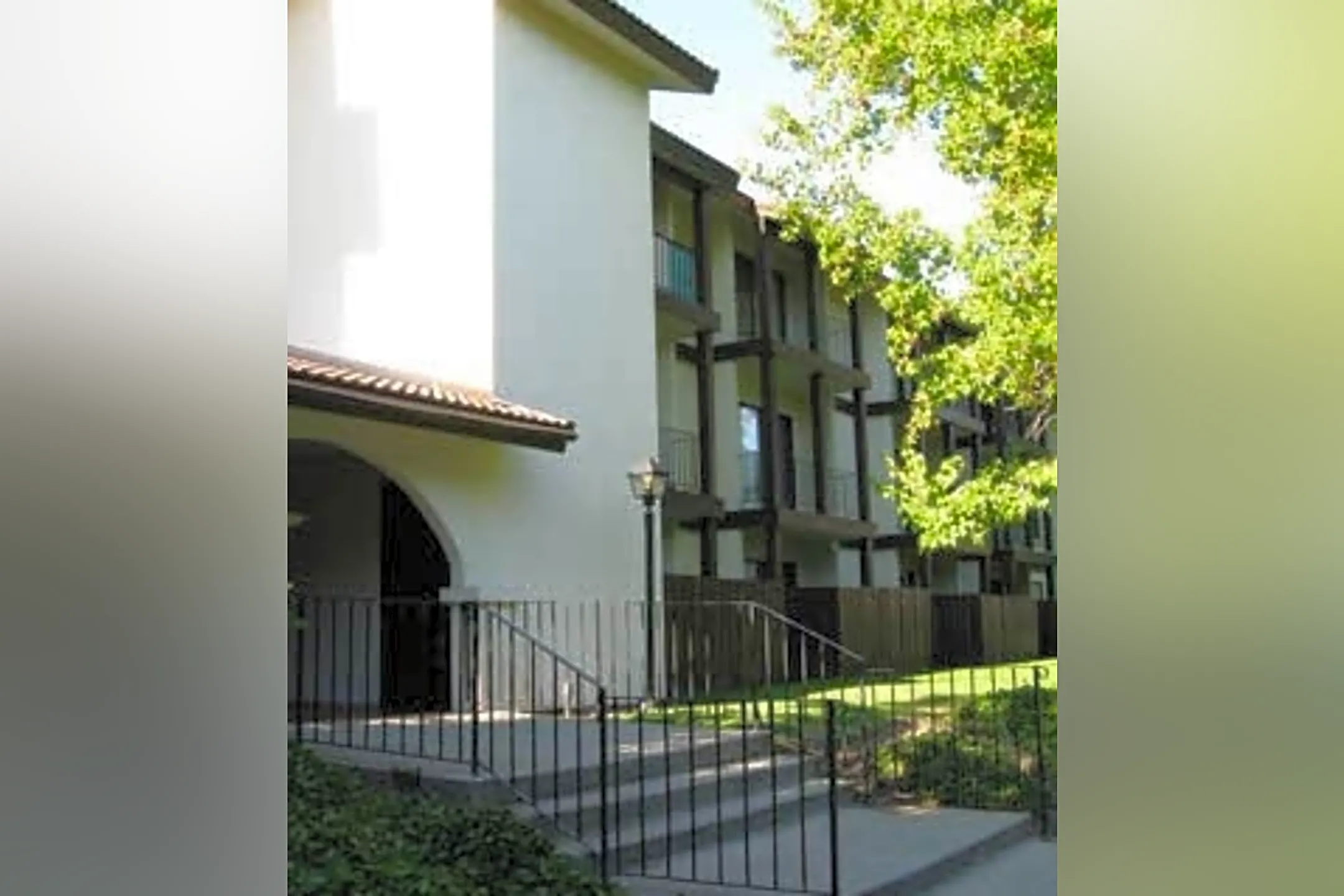 Villa Alvarado Apartments 1330 Contra Costa Ave San Pablo, CA