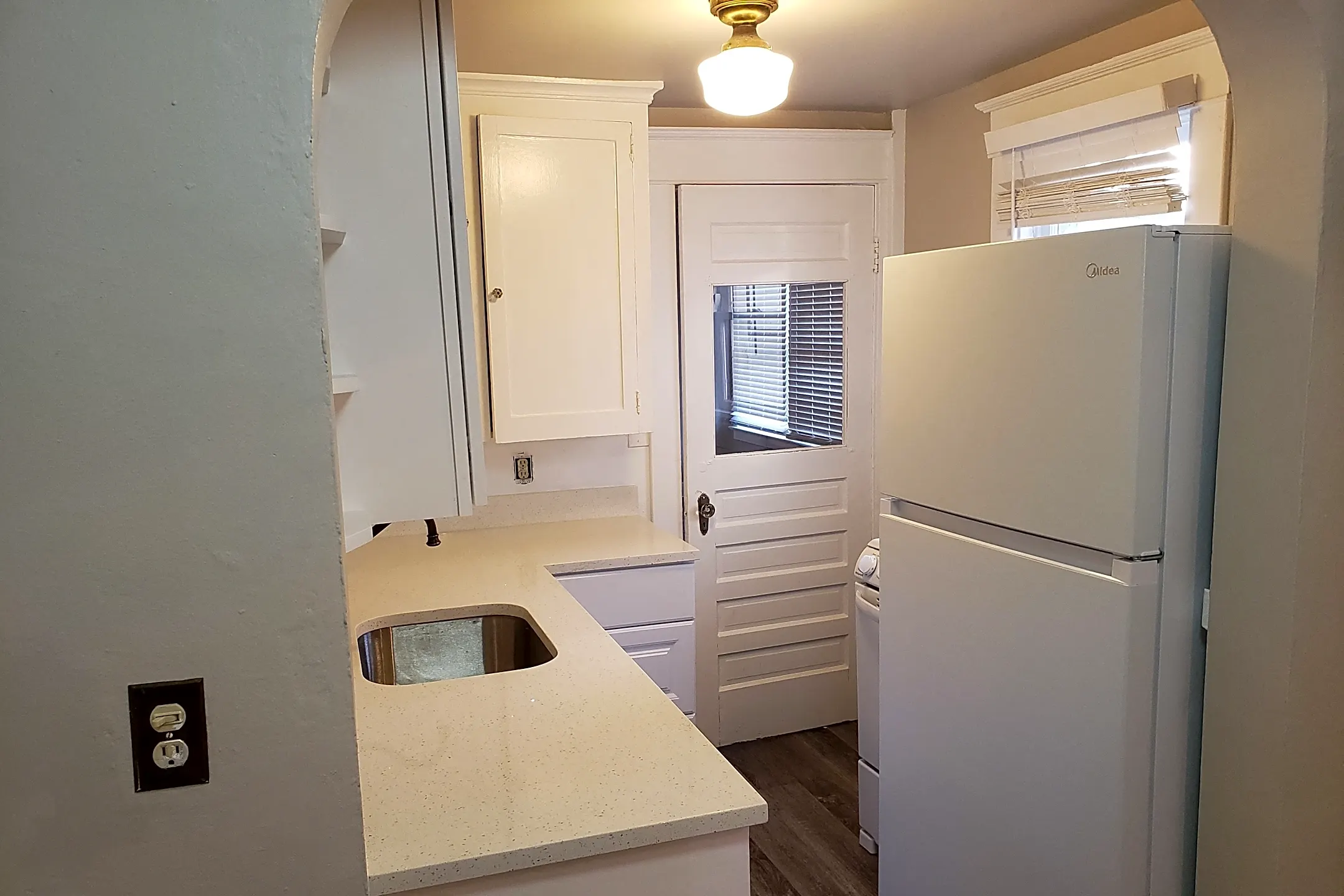 Blackwell Apartments 716 N J Street WA Apartments for Rent