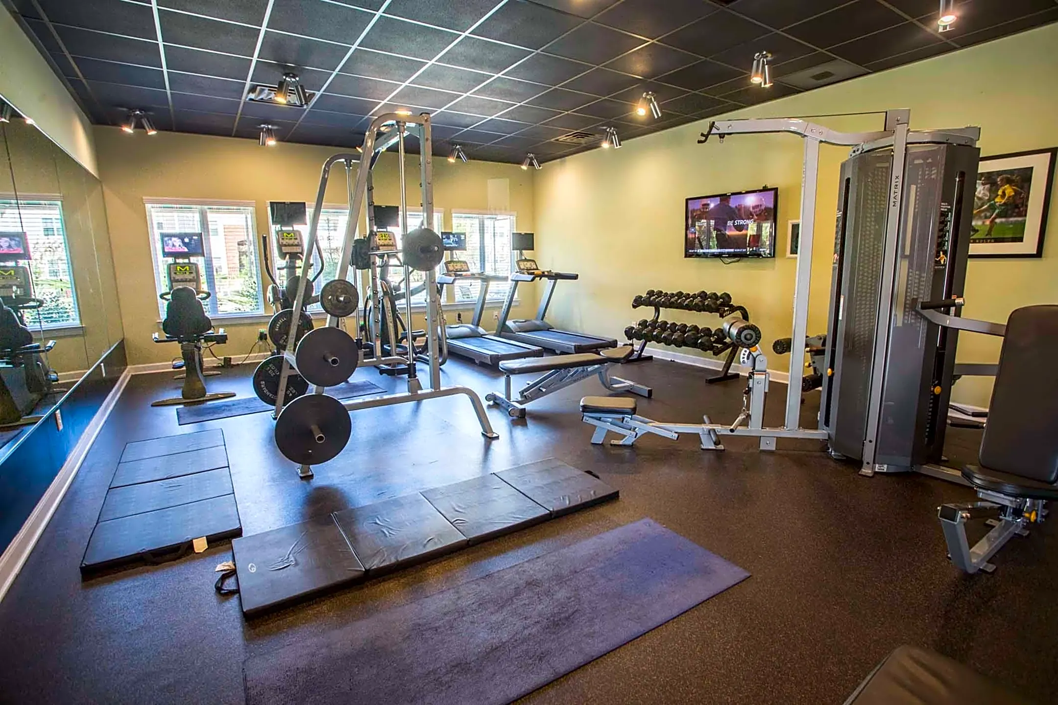 Fitness Weight Room - Carolina Cove Apartments - PER BED LEASE - Wilmington, NC