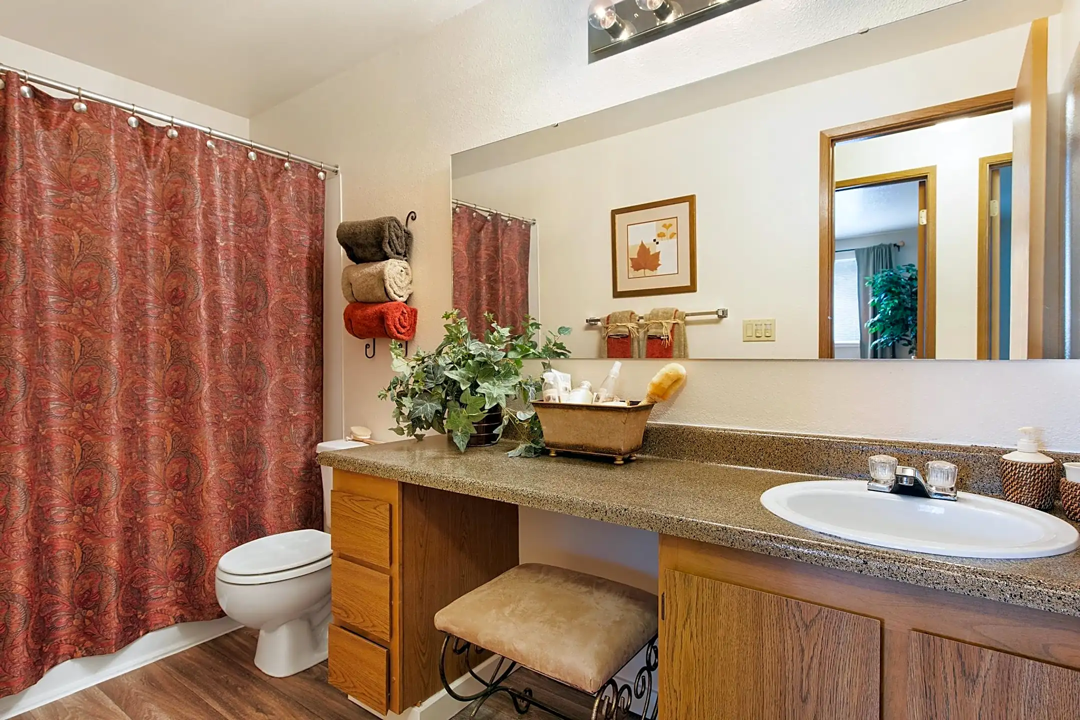 Mariners' Glen Apartment Homes 3418 SE Navigation Ln Port Orchard