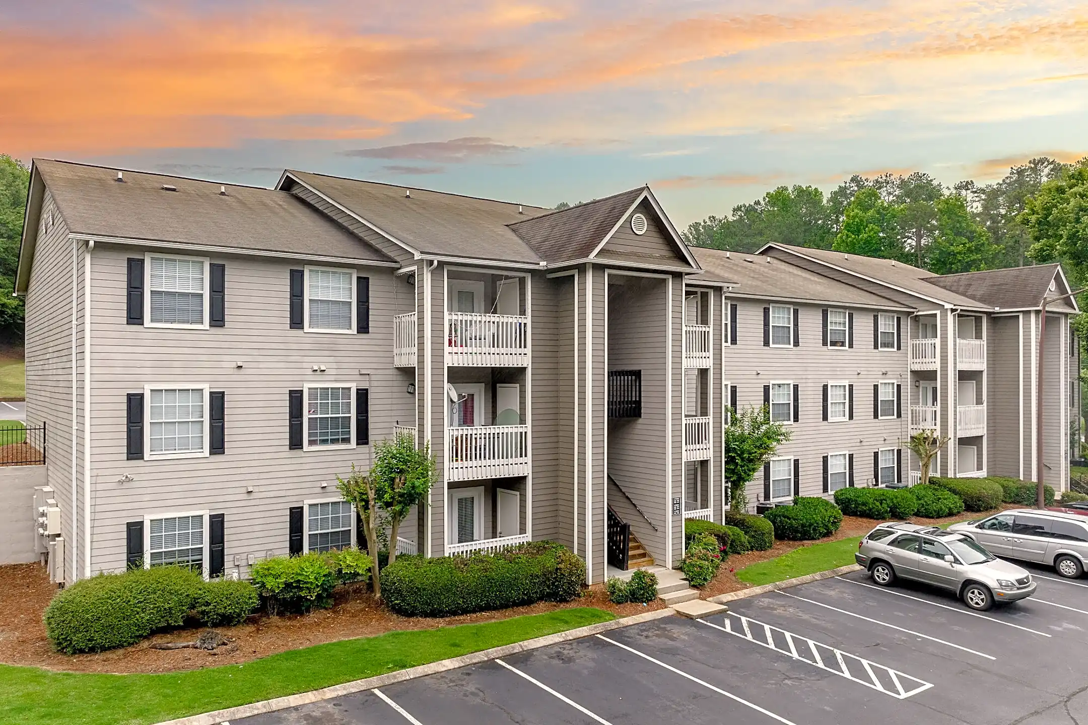 Gregory Lane Apartments Acworth, GA 30102