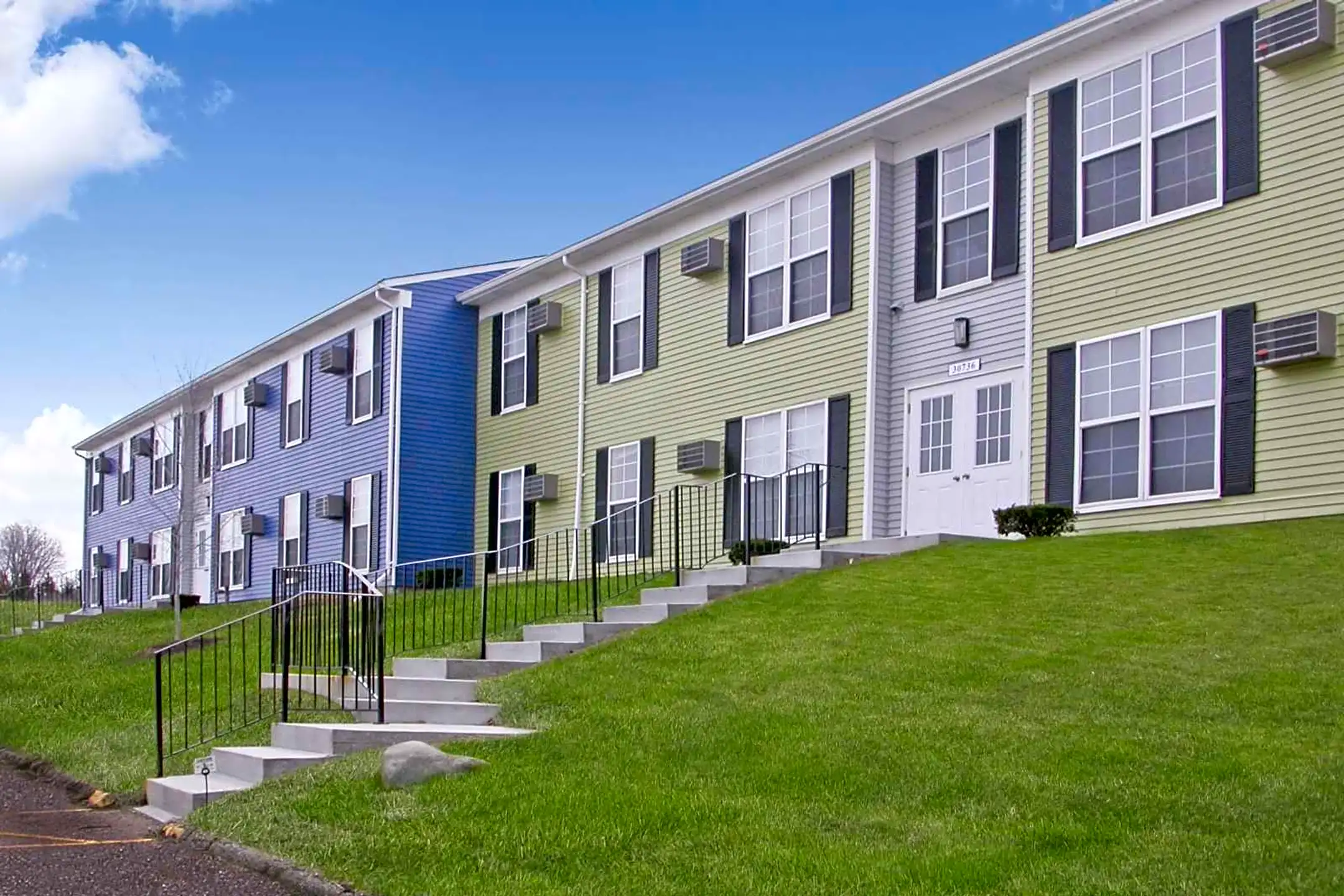 Building - Kensington Park Apartments - New Hudson, MI