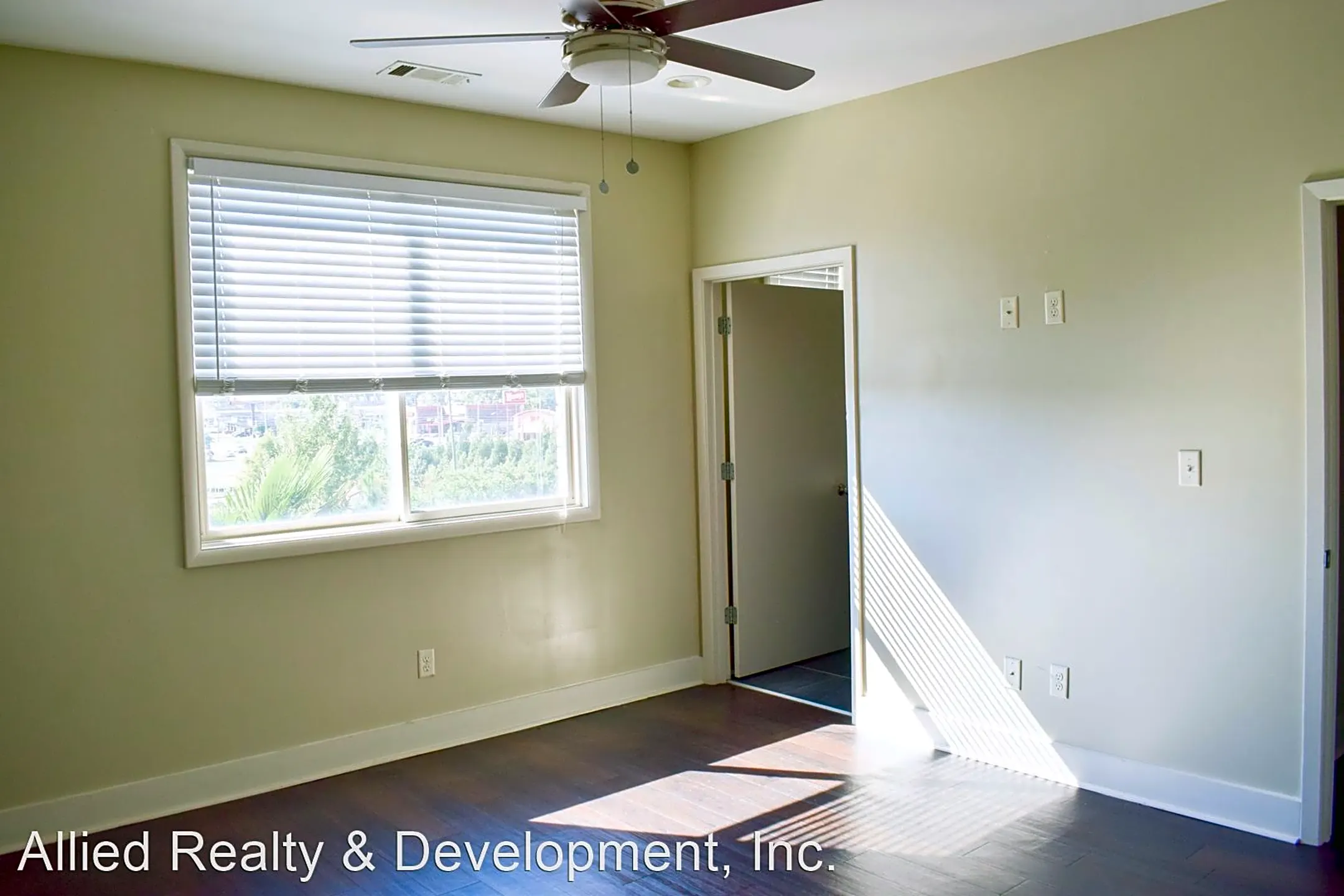 Bedroom - 1525 - 1585 Forest Lake Drive - Tuscaloosa, AL