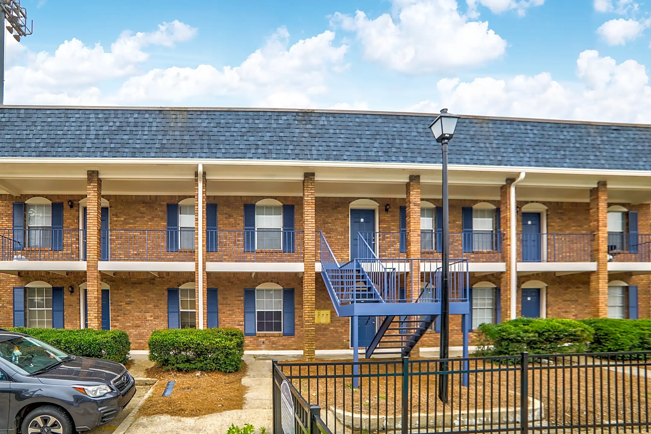 The Lexington Apartment Homes 3225 W 4th St Hattiesburg, MS