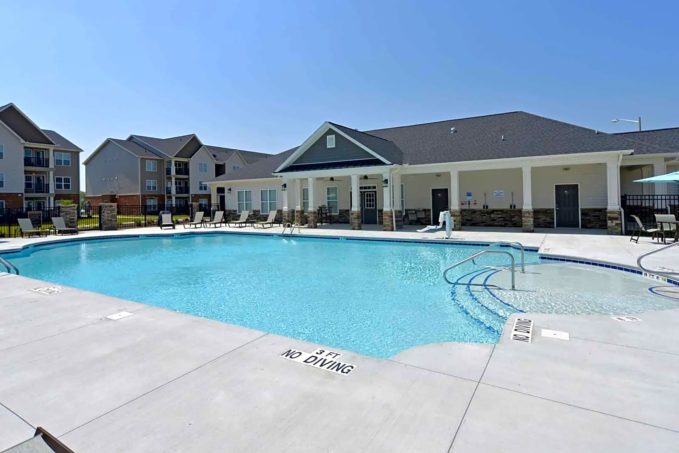 The Berkeley at Medford Pointe - 3400 Briarcliff Dr | Greenville, NC ...