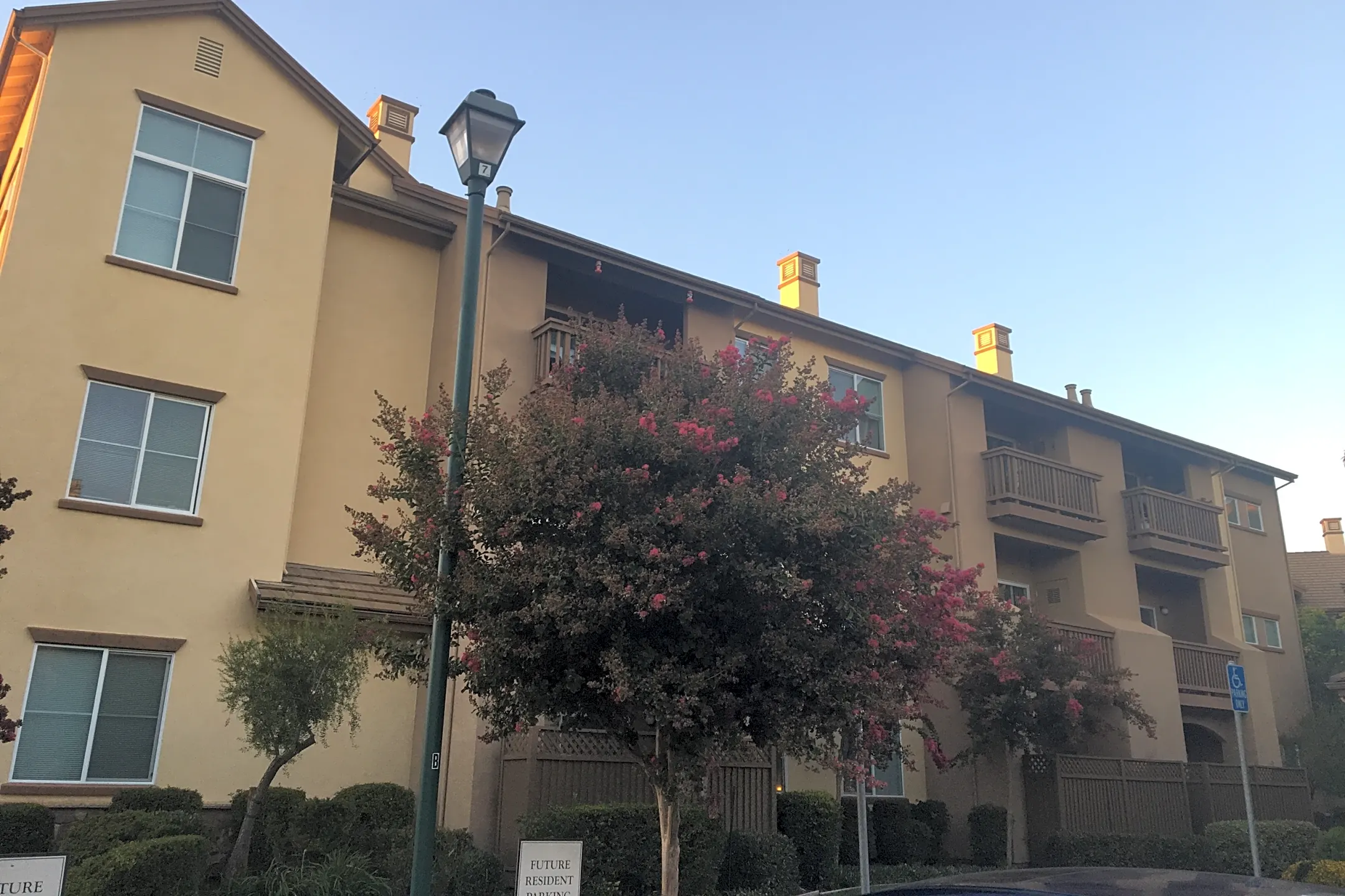 Seville Apartments San Ramon