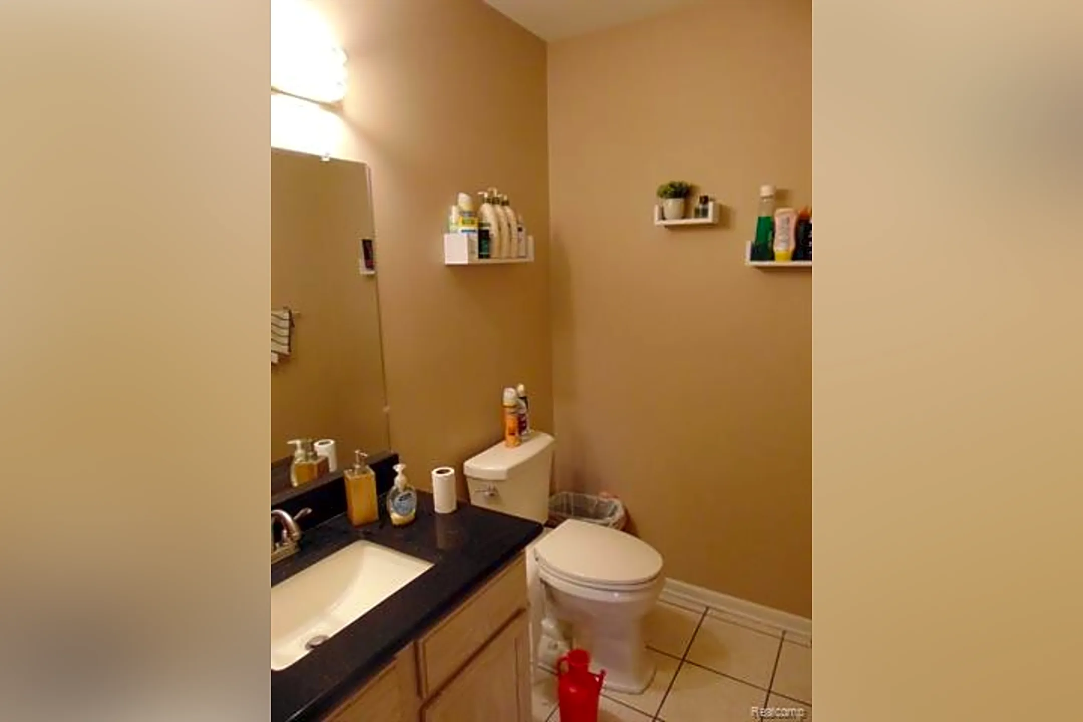 Bathroom - 2893 Treyburn Ln - West Bloomfield, MI