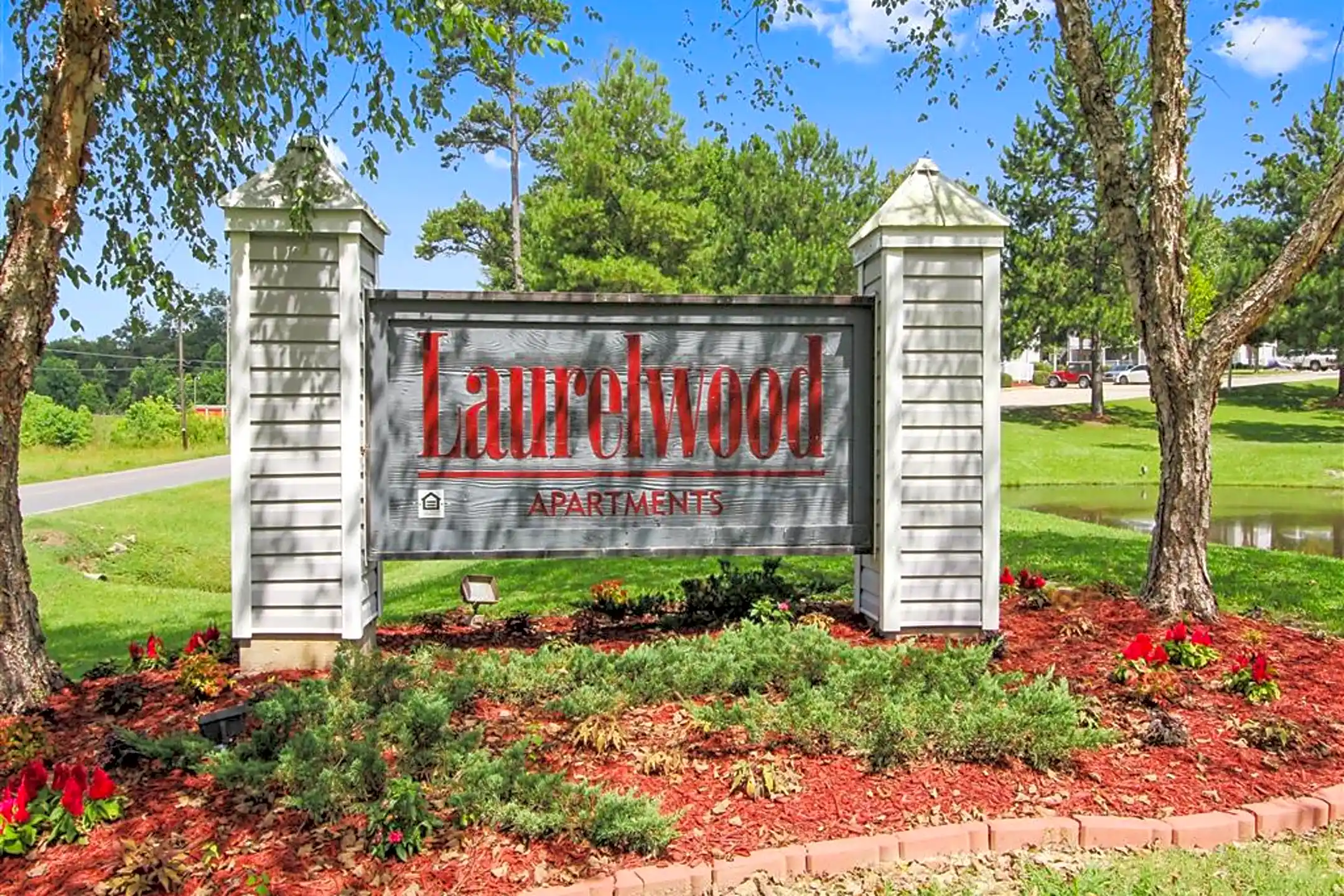 Laurelwood Apartment Homes Apartments Laurel, MS 39440