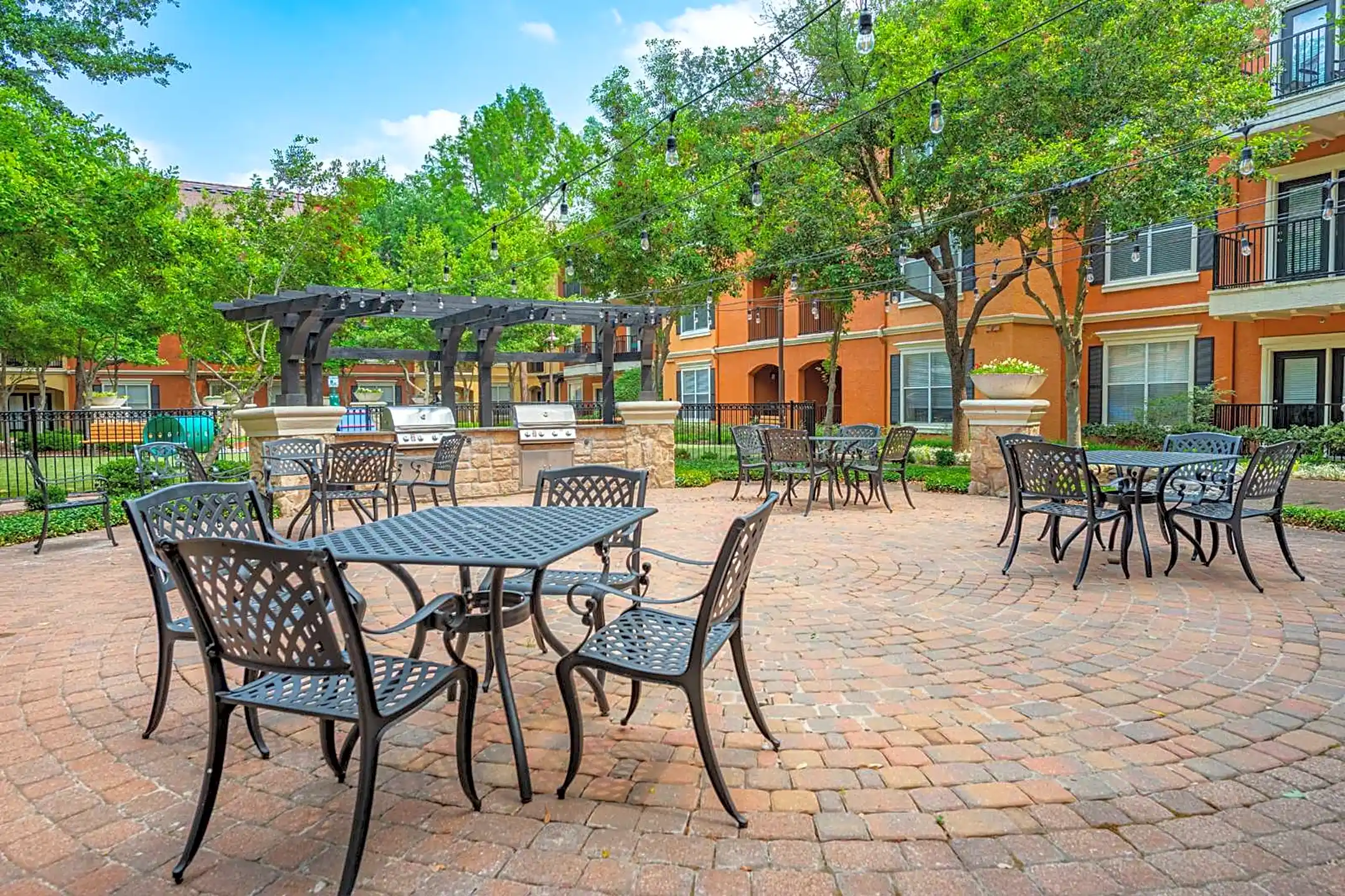 Allura Las Colinas - Irving, TX