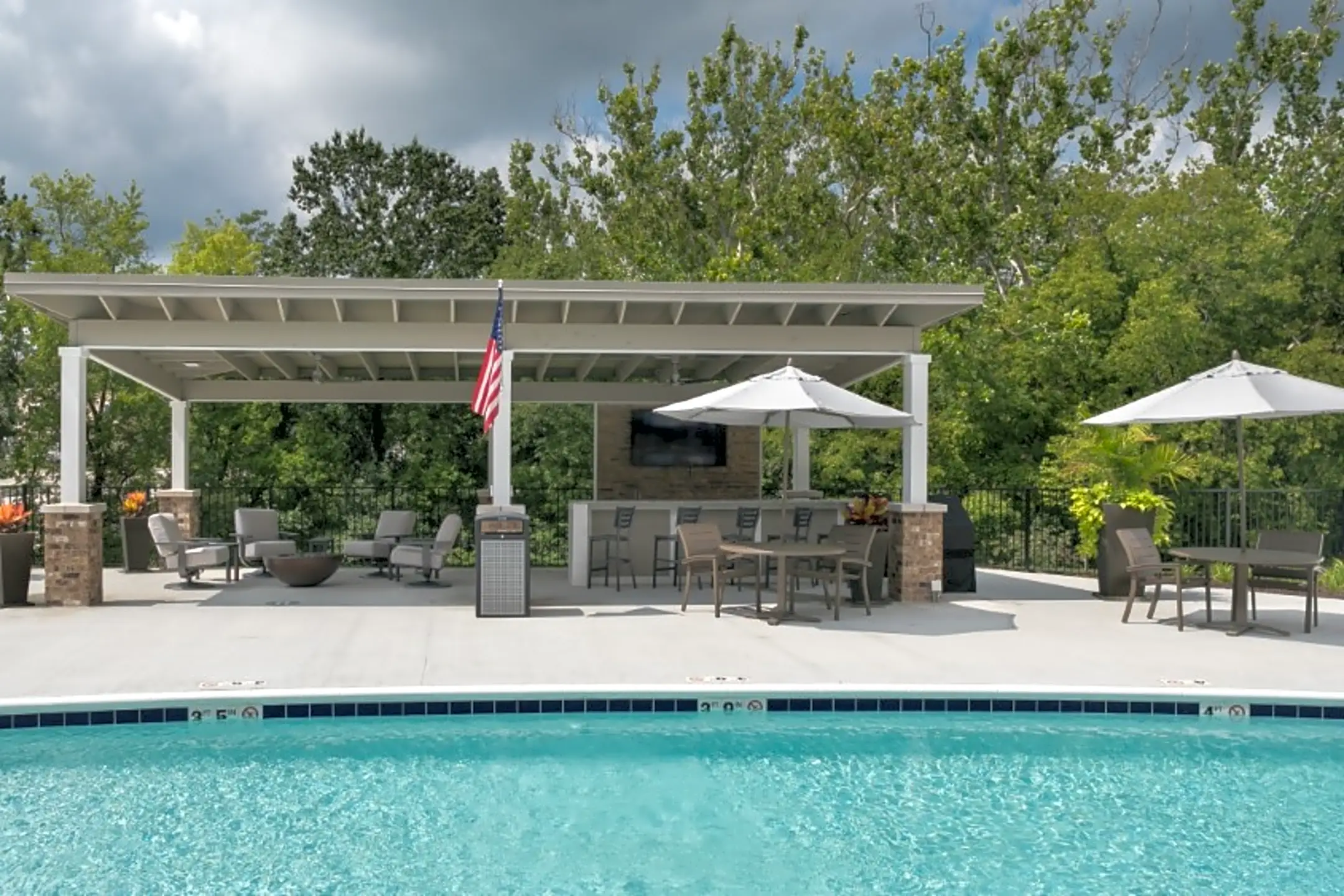 The Trace Upscale Apartments 1100 Vogt Drive Weldon Spring, MO