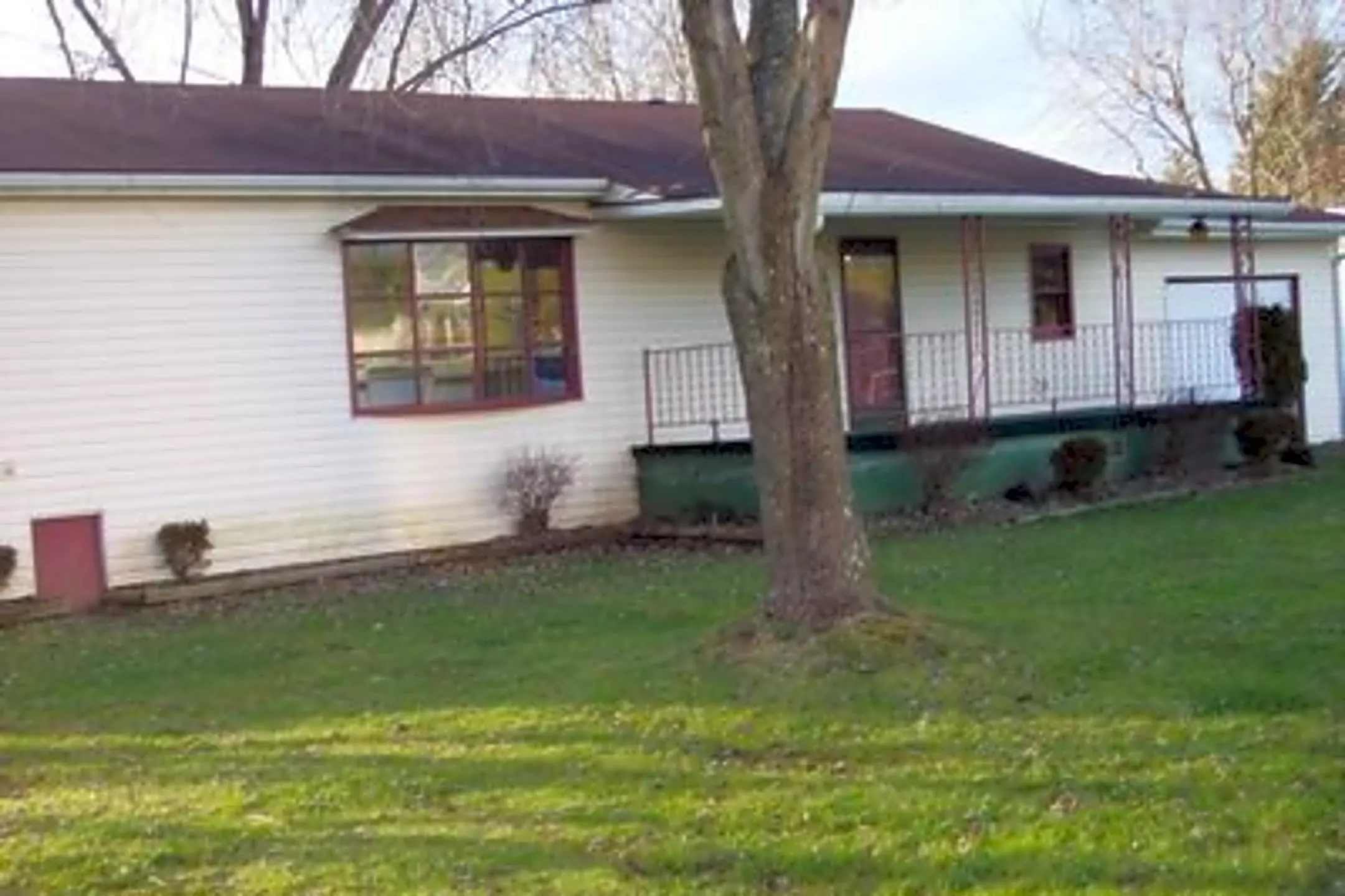 10 N McDonald St 10 N McDonald St unit The Plains, OH Houses for