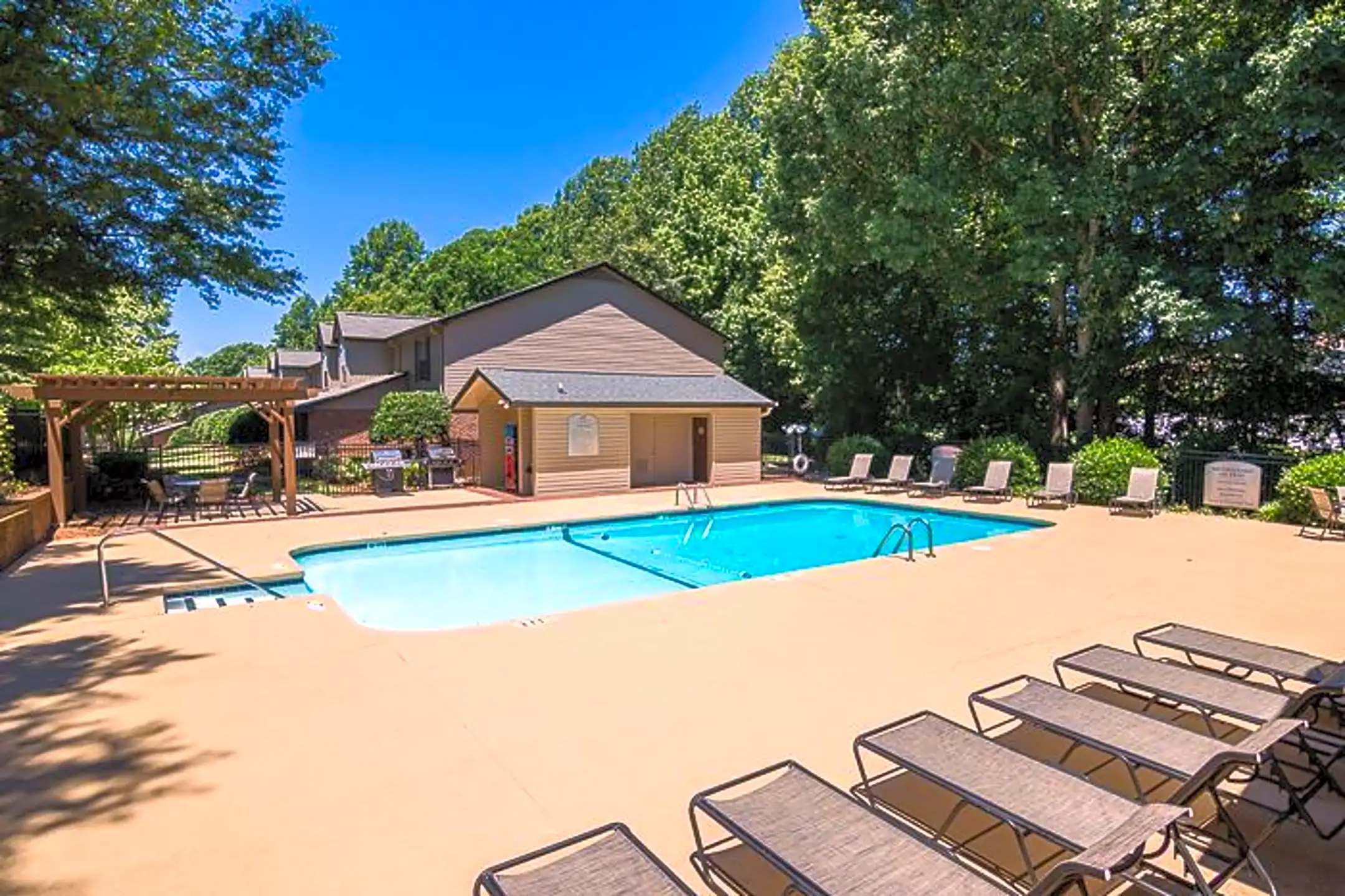 Foundry Townhomes 630 Fairview Rd Simpsonville, SC Apartments for