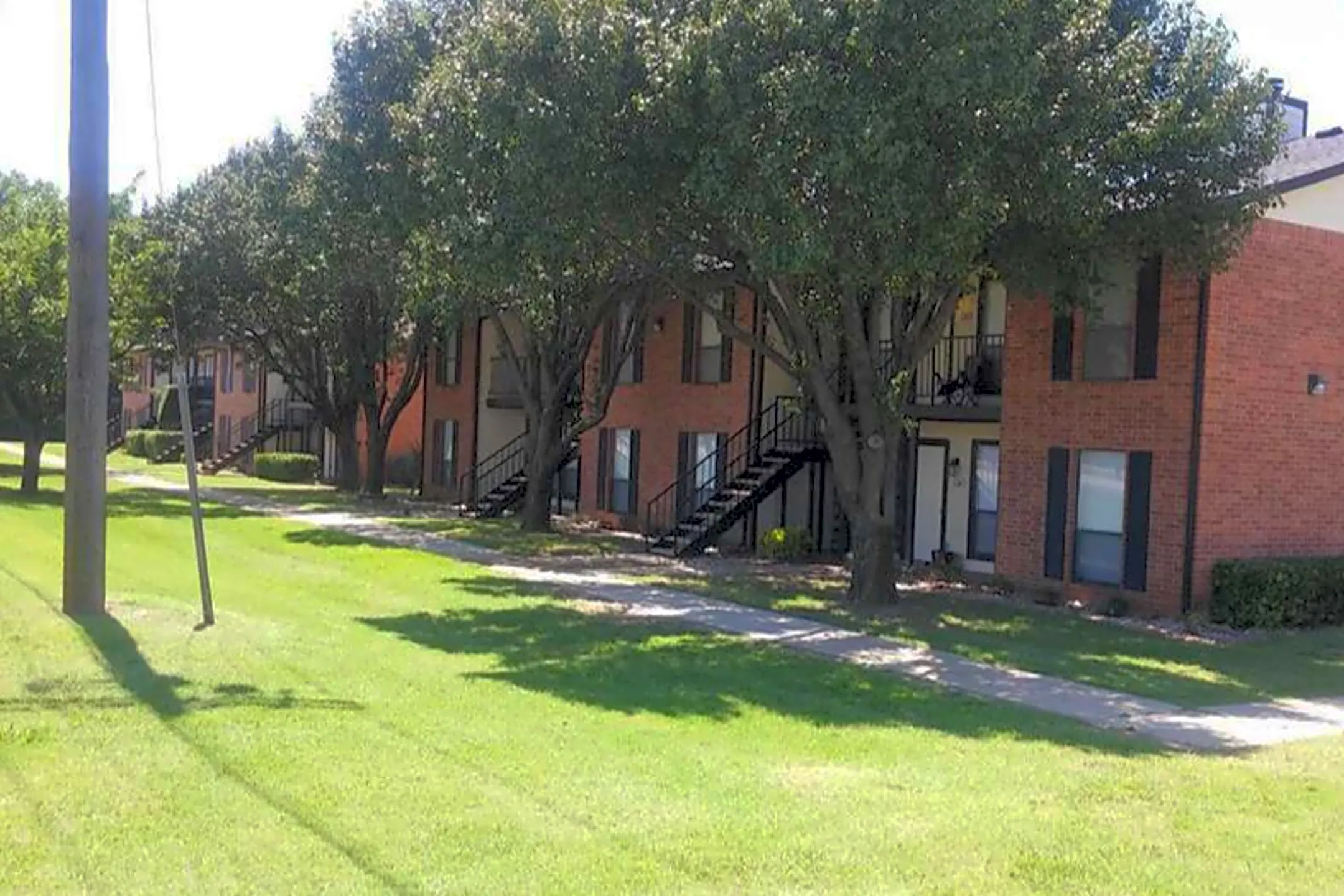 Whitehorse Apartments 10801 W Highway 66 Yukon, OK Apartments for