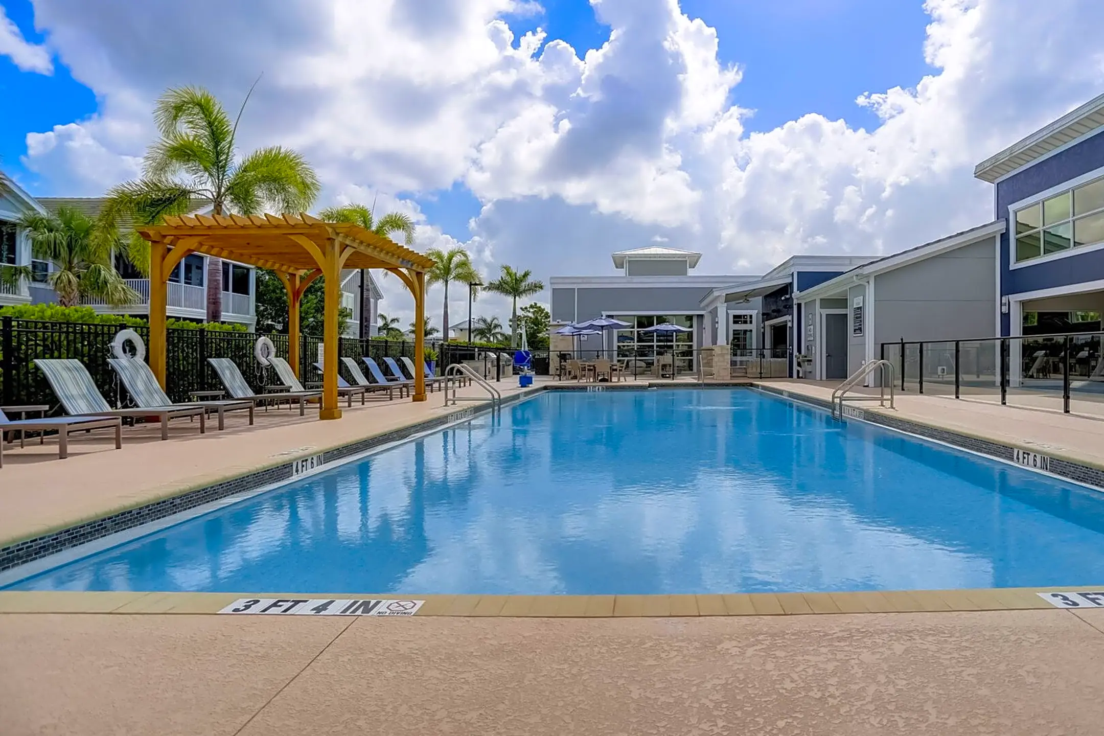 Springs at Hammock Cove 4360 Petal Drive Naples, FL Apartments for