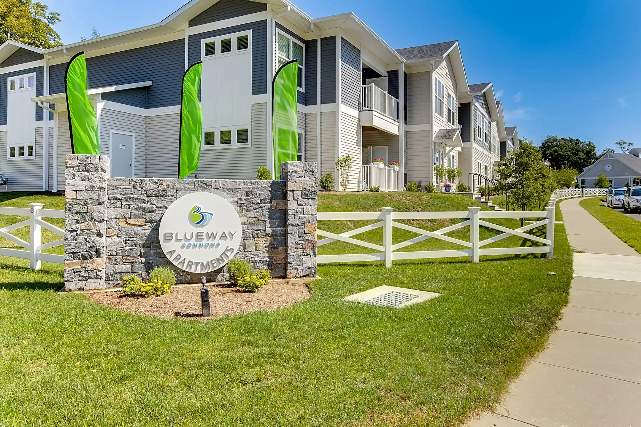 Blueway Commons 3 Brookes Court Haddam, CT Apartments for Rent Rent.