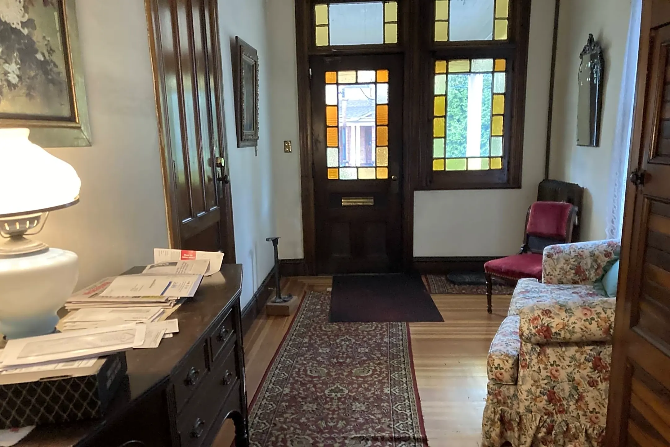 Living Room - 1056 Gillespie St #3F - Schenectady, NY