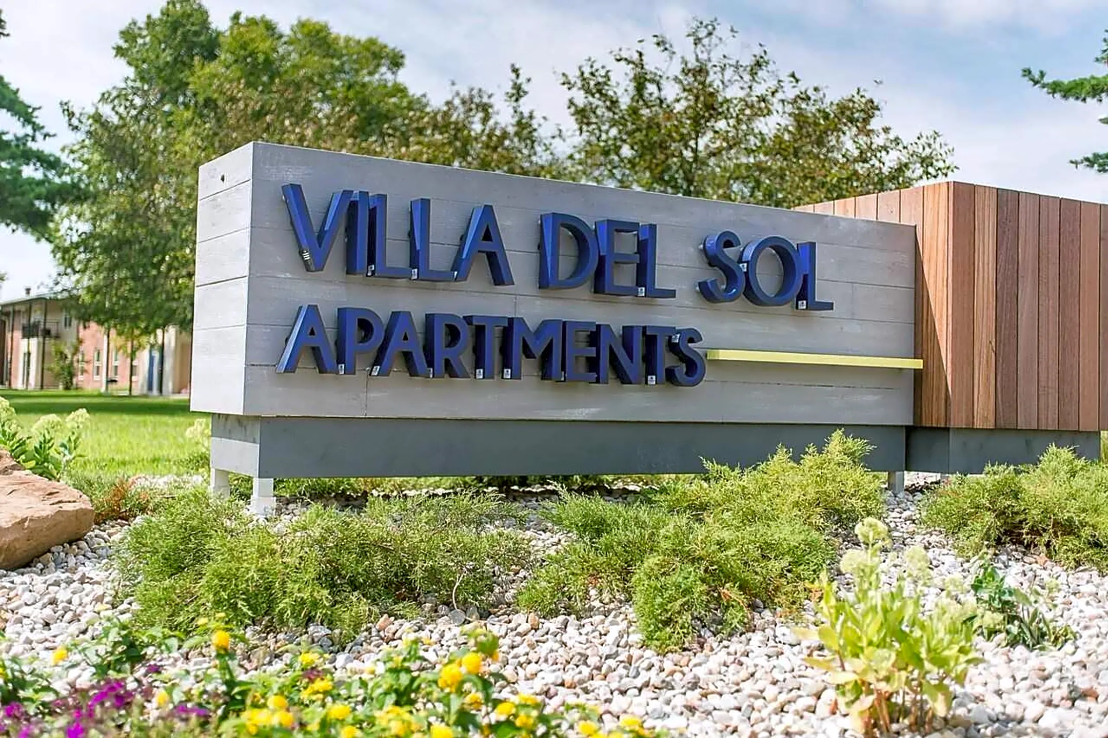 Community Signage - Villa Del Sol Apartments - Indianapolis, IN