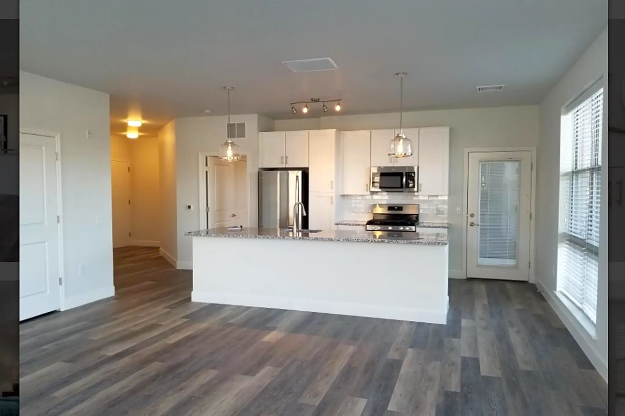 Infinity 260 Apartments Charlotte, NC 28262