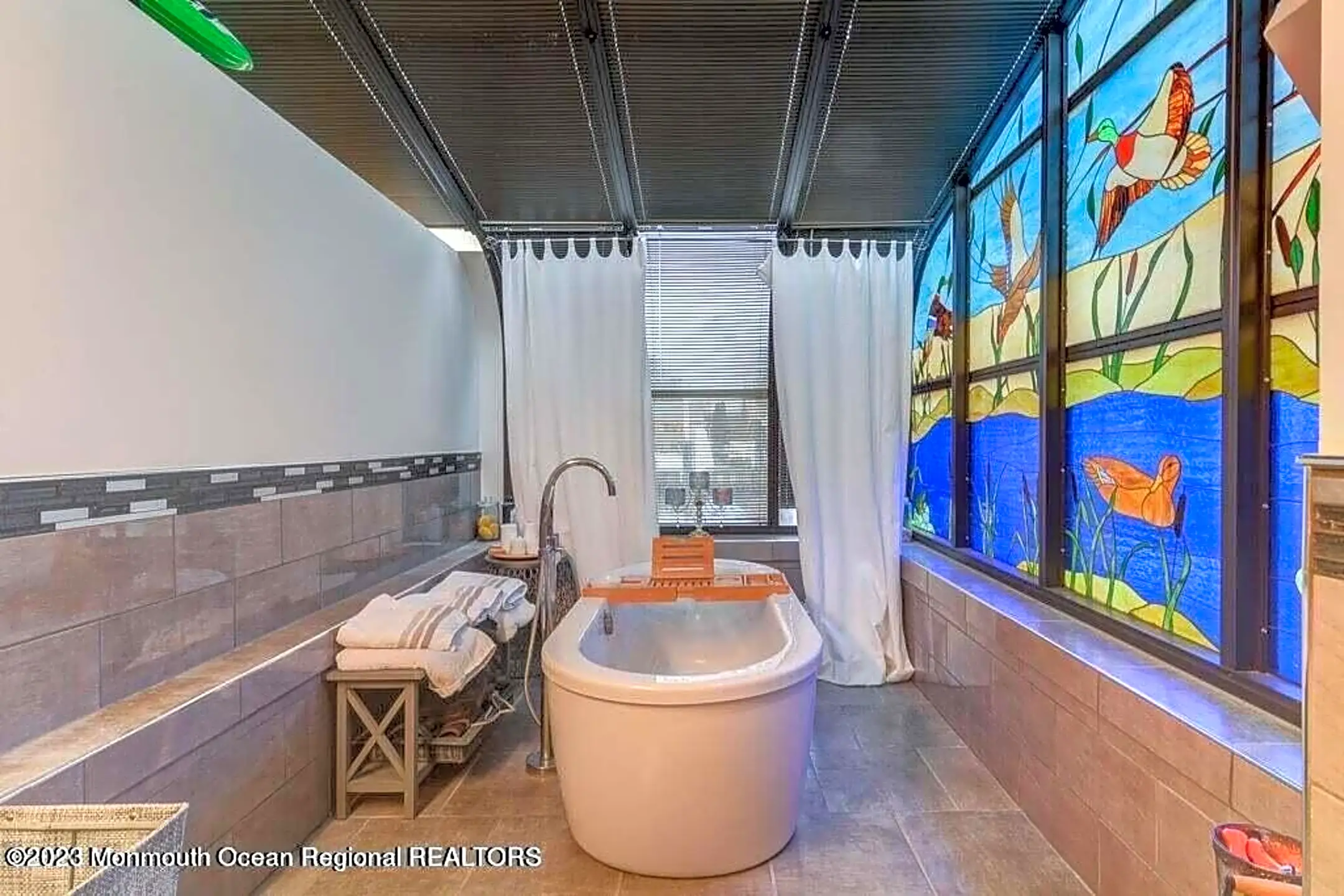 Bathroom - 123 Point O Woods Dr - Toms River, NJ