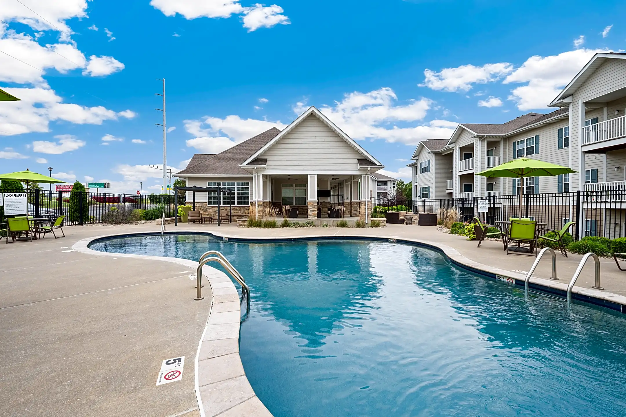 Celtic Crossing 1200 Belfast Dr Saint Peters, MO Apartments for