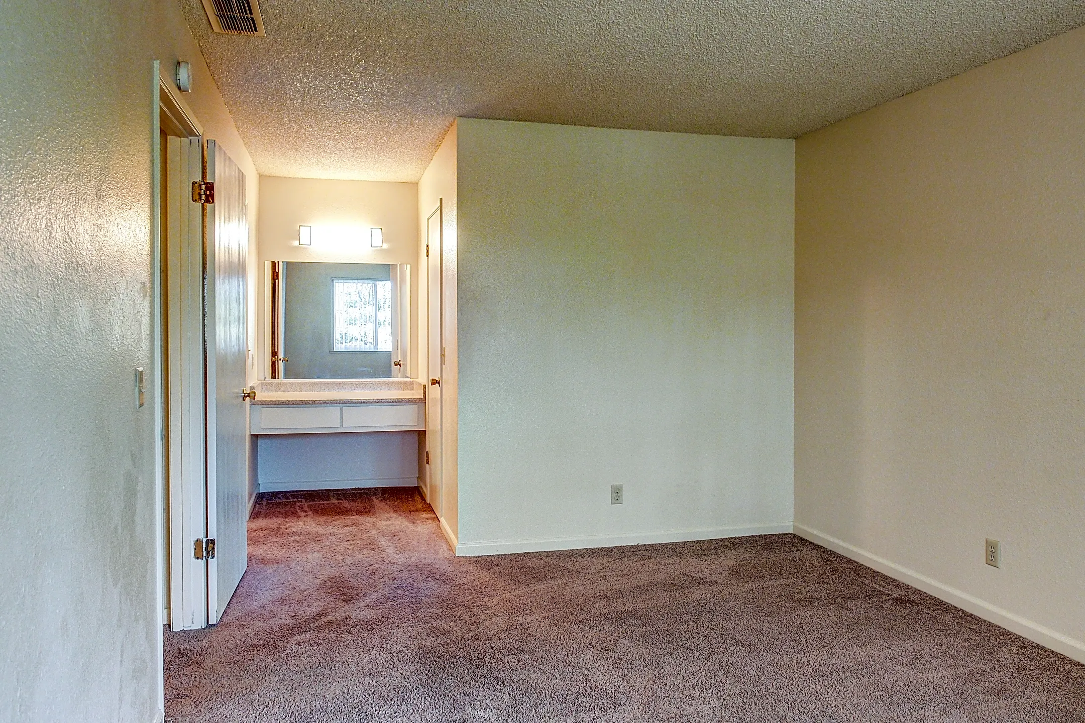 Parkview Apartments - 11805 Dry Creek Rd | Auburn, CA for Rent | Rent.