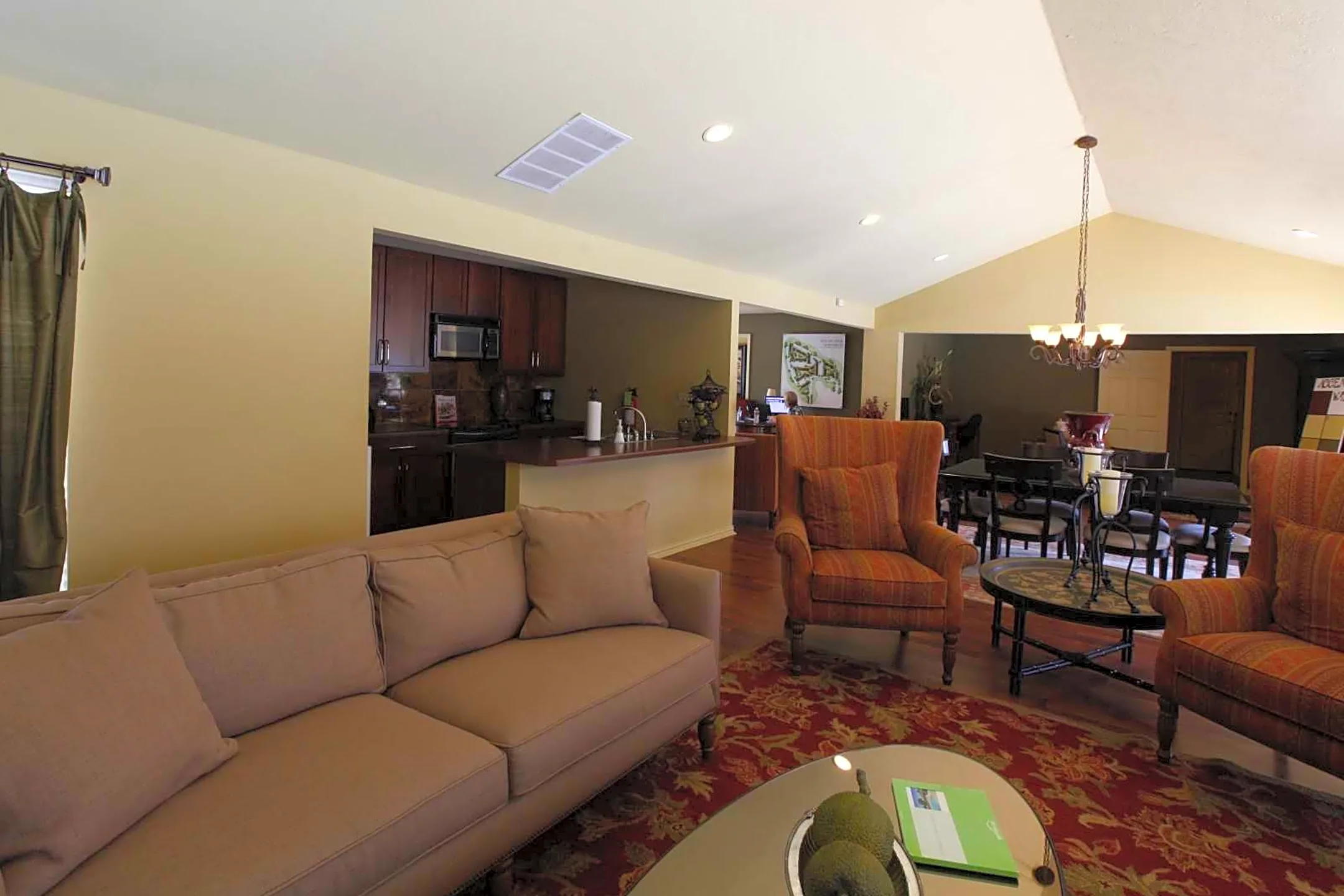 Clubhouse - Willow Creek - Oklahoma City, OK
