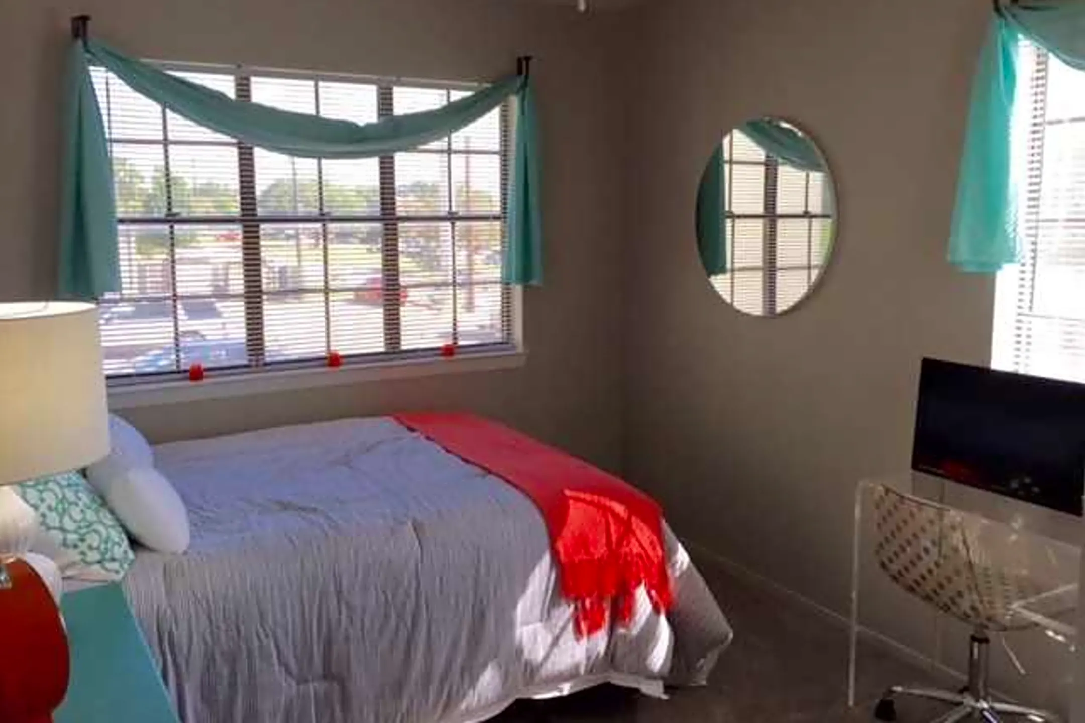 Bedroom - 31 Thirty Apartments - Bryan, TX