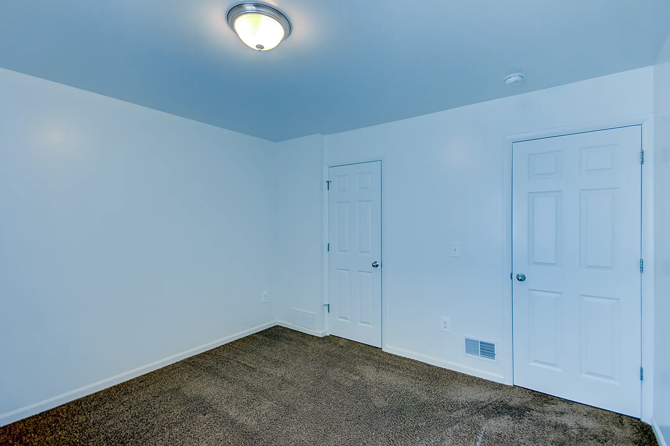 Sterling Knolls 11855 15 Mile Rd Sterling Heights, MI Apartments