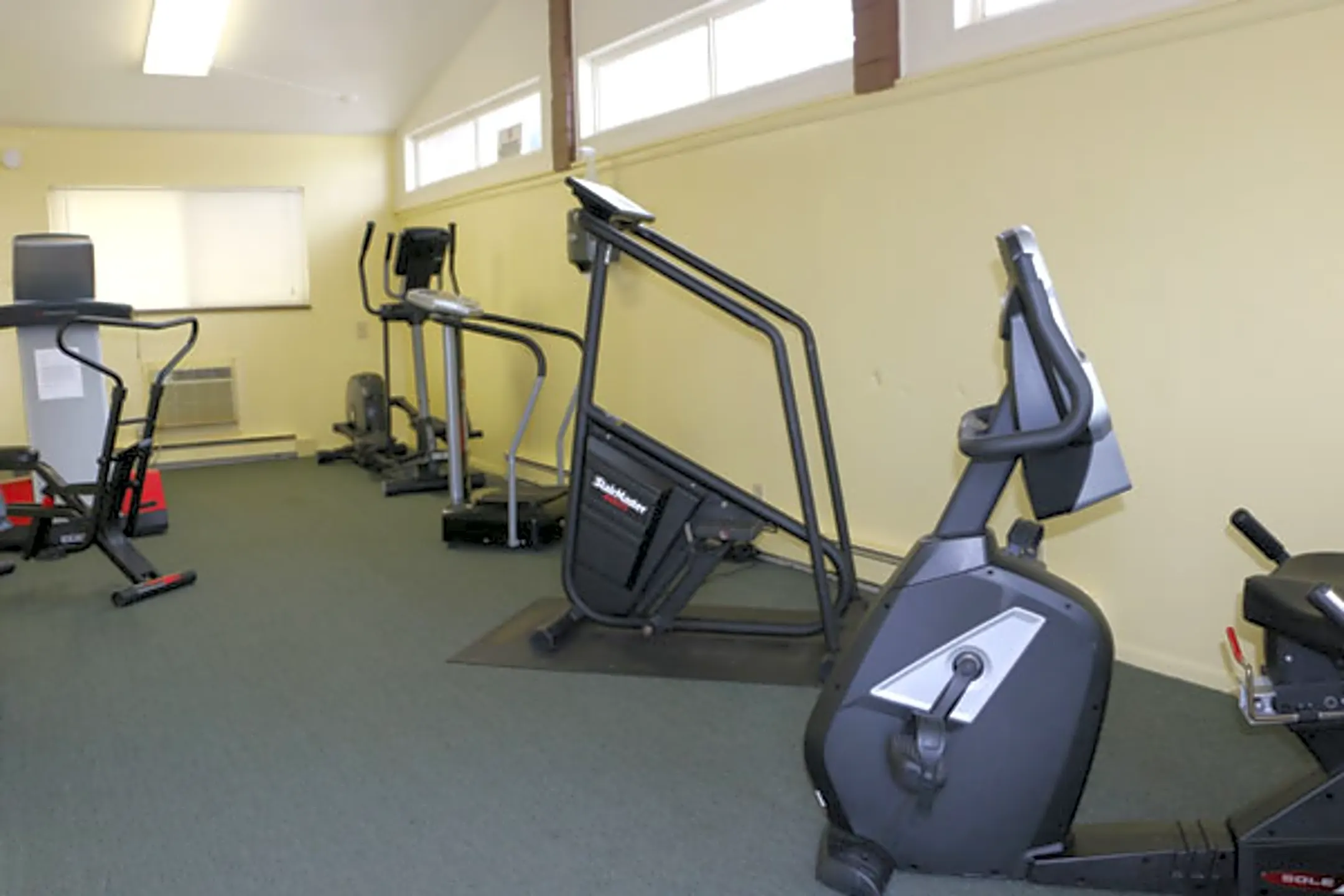 Coldwater Crossing Apts 333 Northeast Dr Fort Wayne, IN Apartments