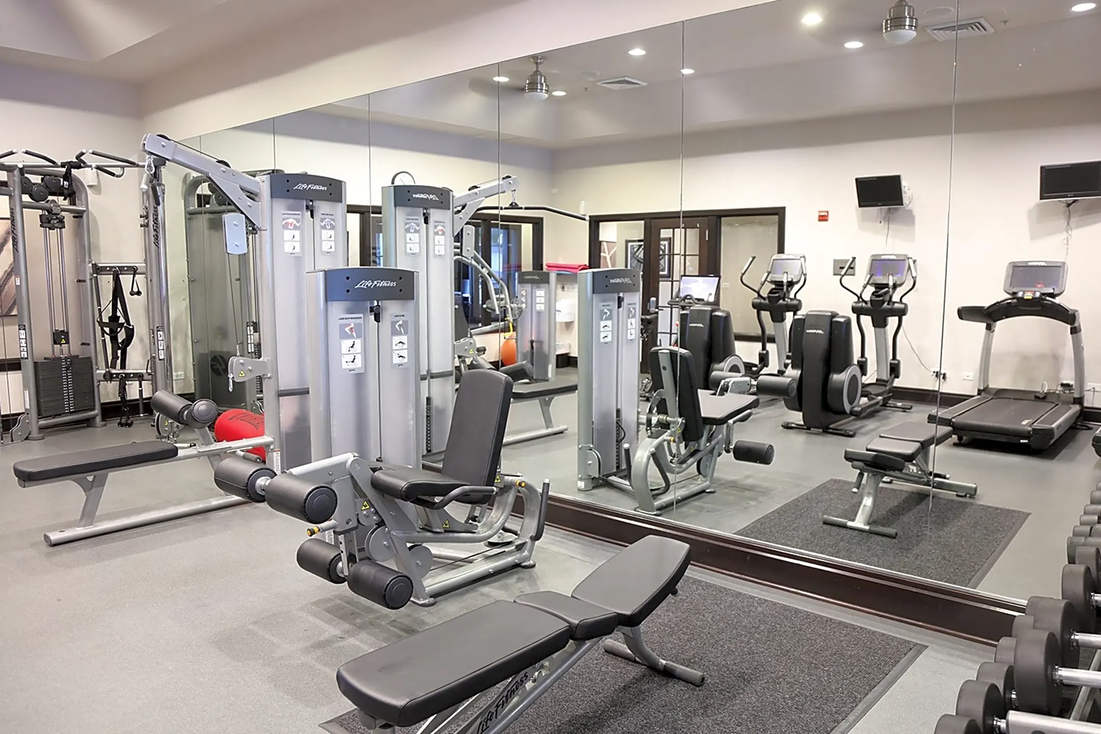 Fitness Weight Room - Regency Place Apartments - Oakbrook Terrace, IL
