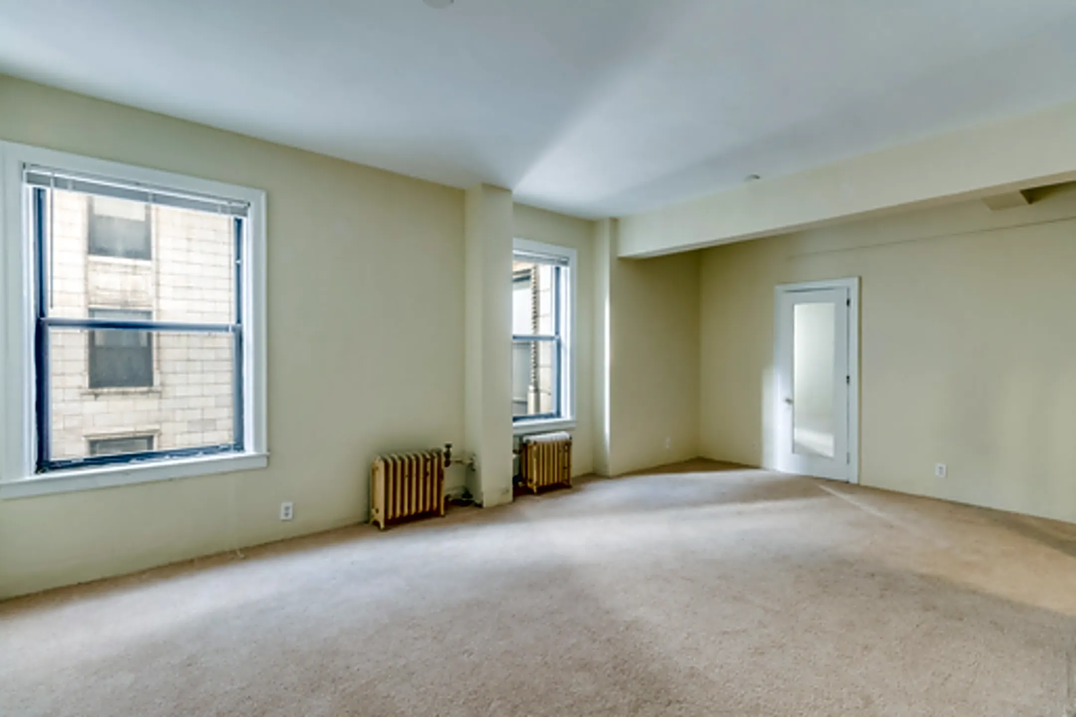 New Cadillac Square Apartments Detroit, MI 48226