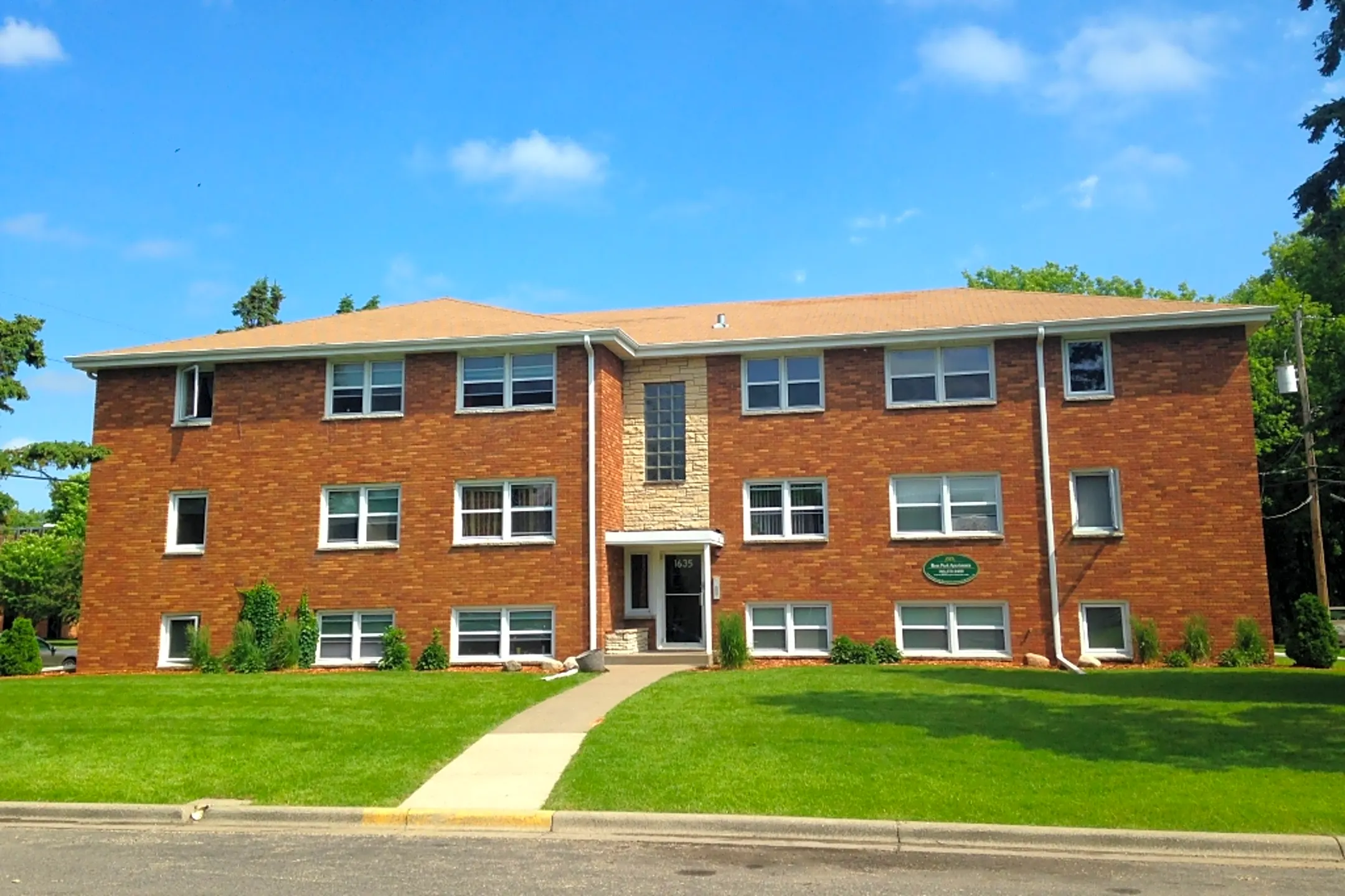 2 Bedroom Apartments Roseville Mn