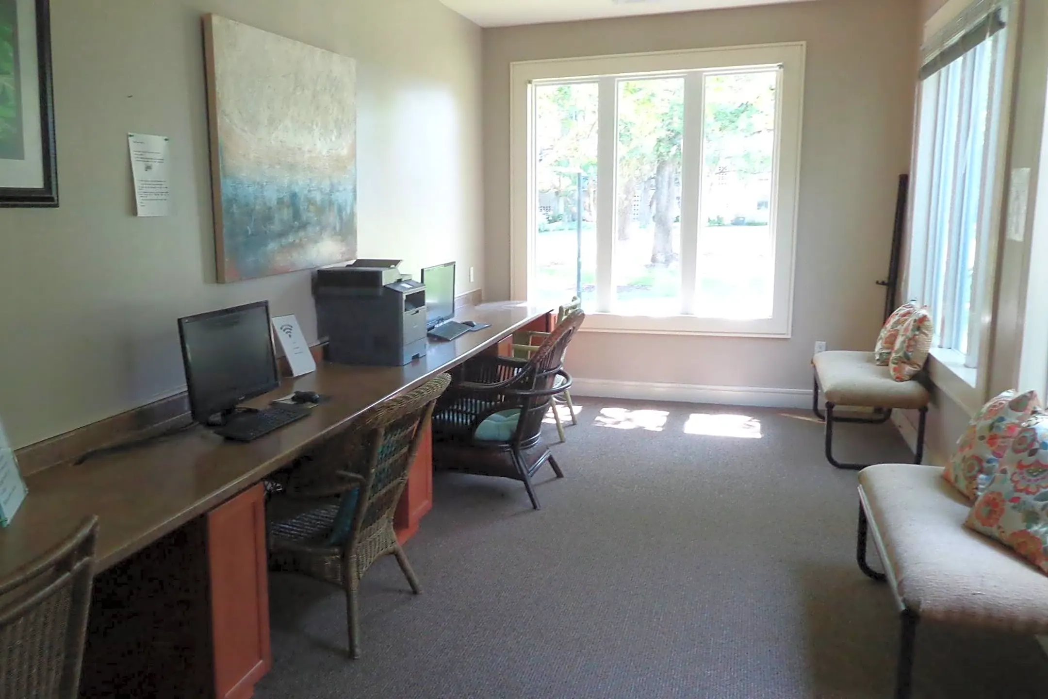 Peninsula Grove Apartments 2018 Cunningham Dr Hampton, VA