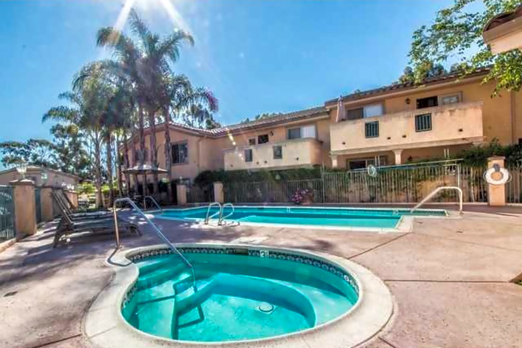 pacific-gardens-apartments-san-diego-ca-92122