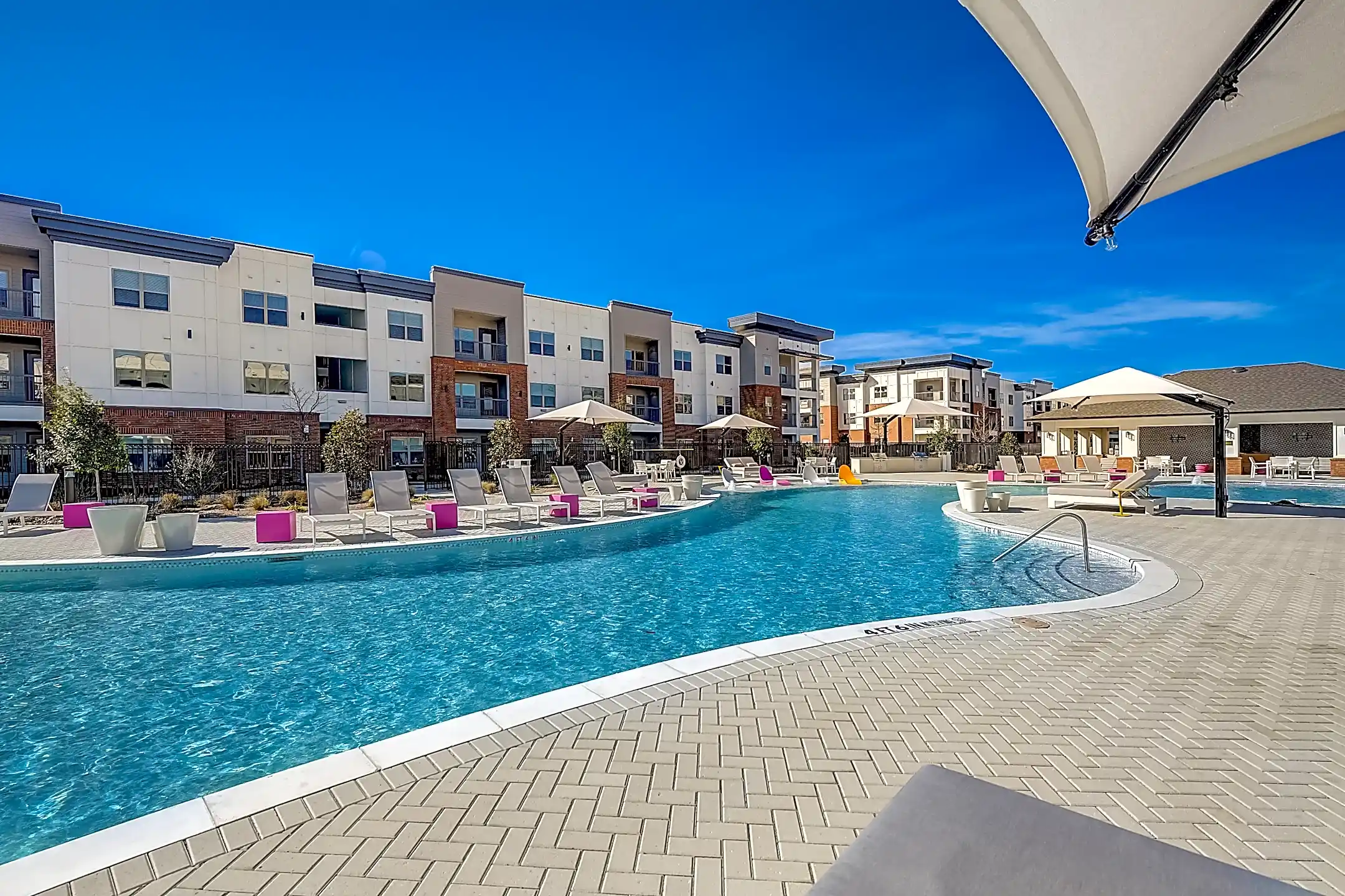 Sire Wellington 11901 Willow Springs Rd Haslet, TX Apartments for