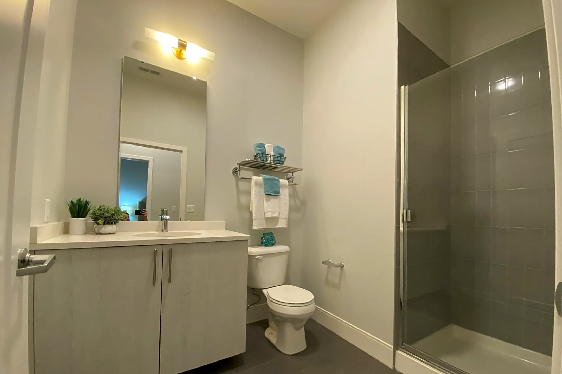 Saint Louis, MO 63104