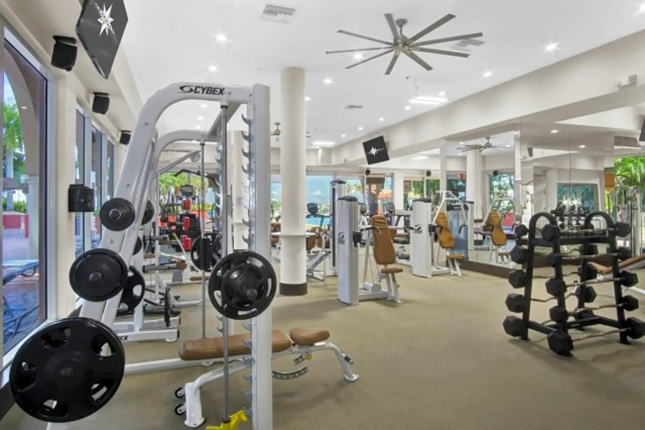 Intracoastal Yacht Club 16900 N Bay Rd Sunny Isles Beach, FL