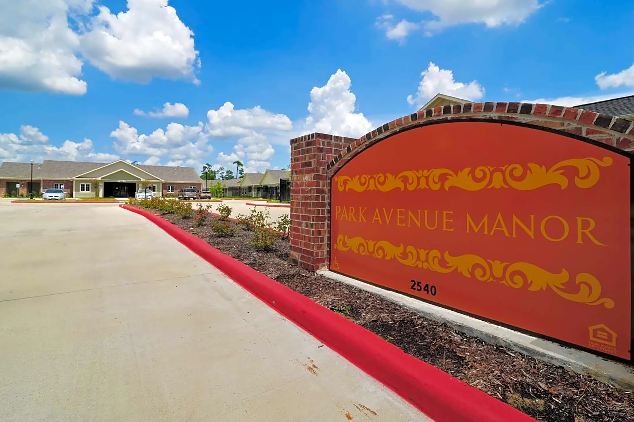 Park Avenue Manor Orange, TX 77630