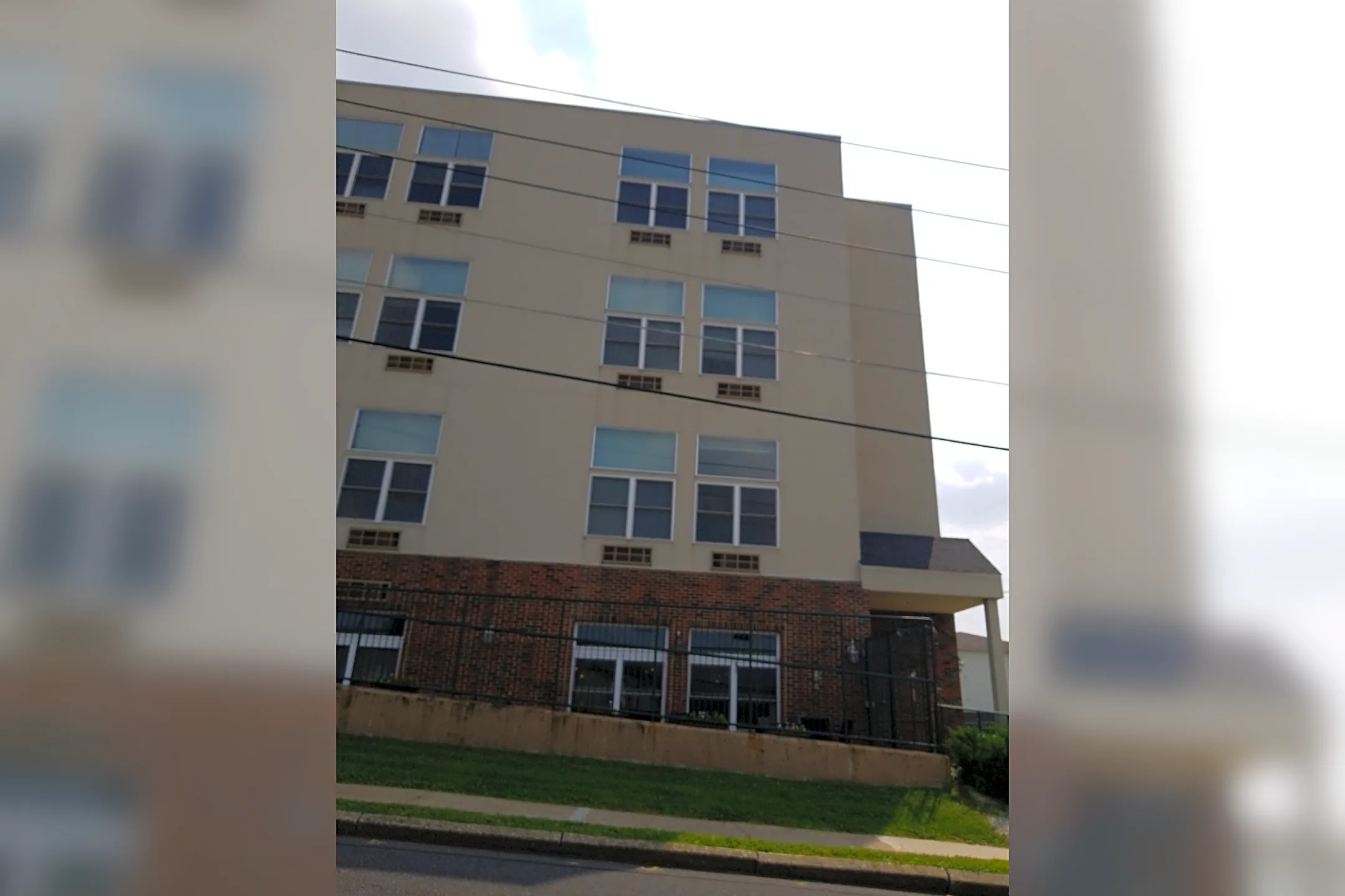 Saucon Valley Manor 1050 Main St Hellertown, PA Apartments for Rent