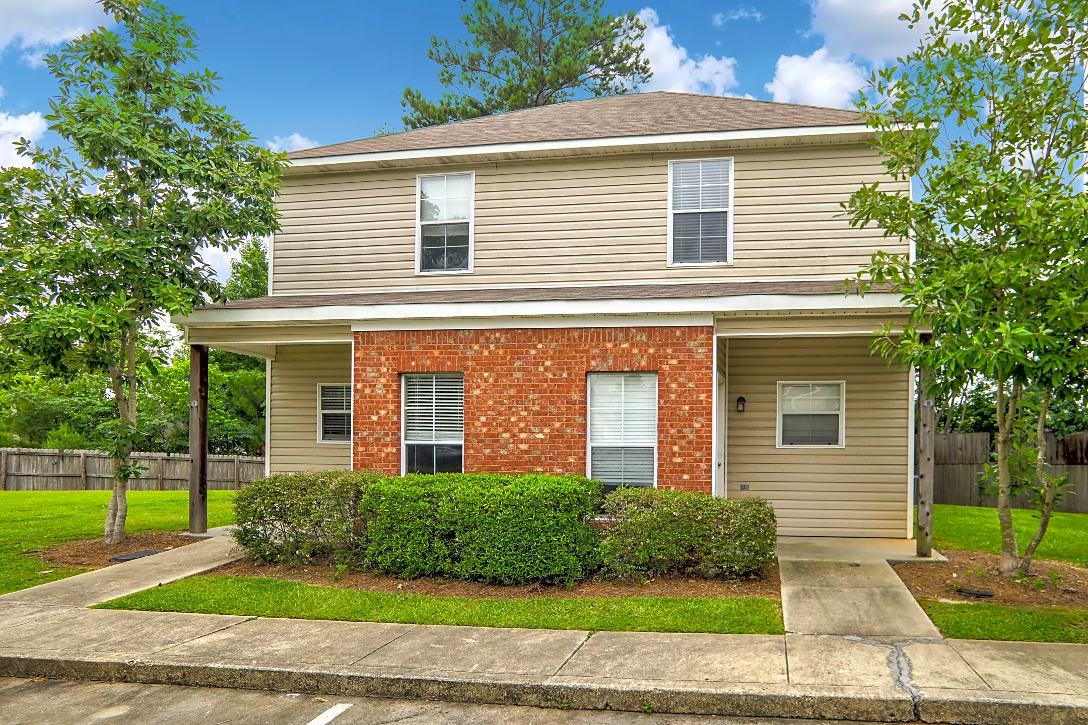 Pine Creek Town Homes Hattiesburg, MS 39401