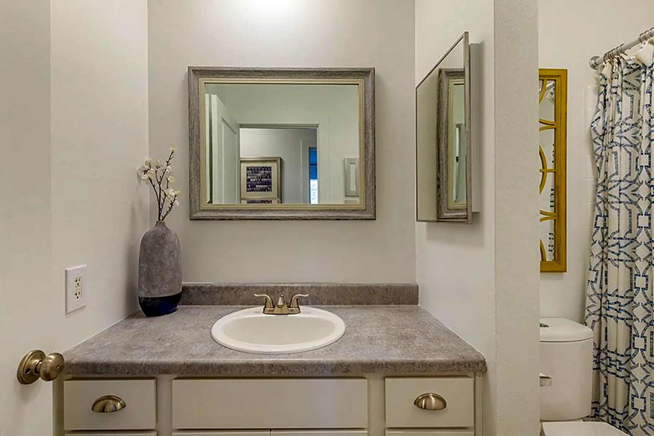 Ramblewood Apartments 4277 Stonebridge Dr SW Grand Rapids, MI