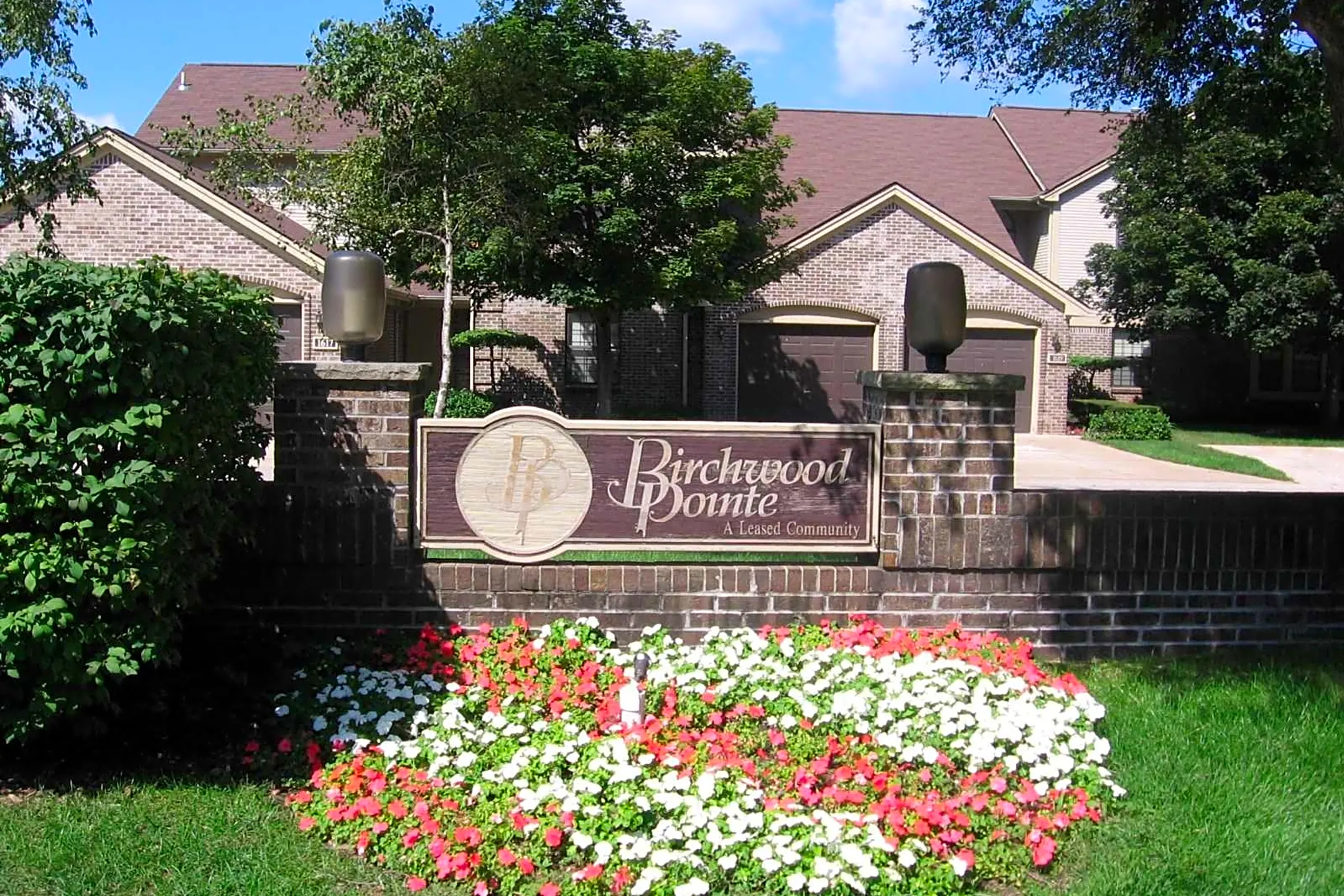 Birchwood Pointe Apartments - Midland, Mi 48642